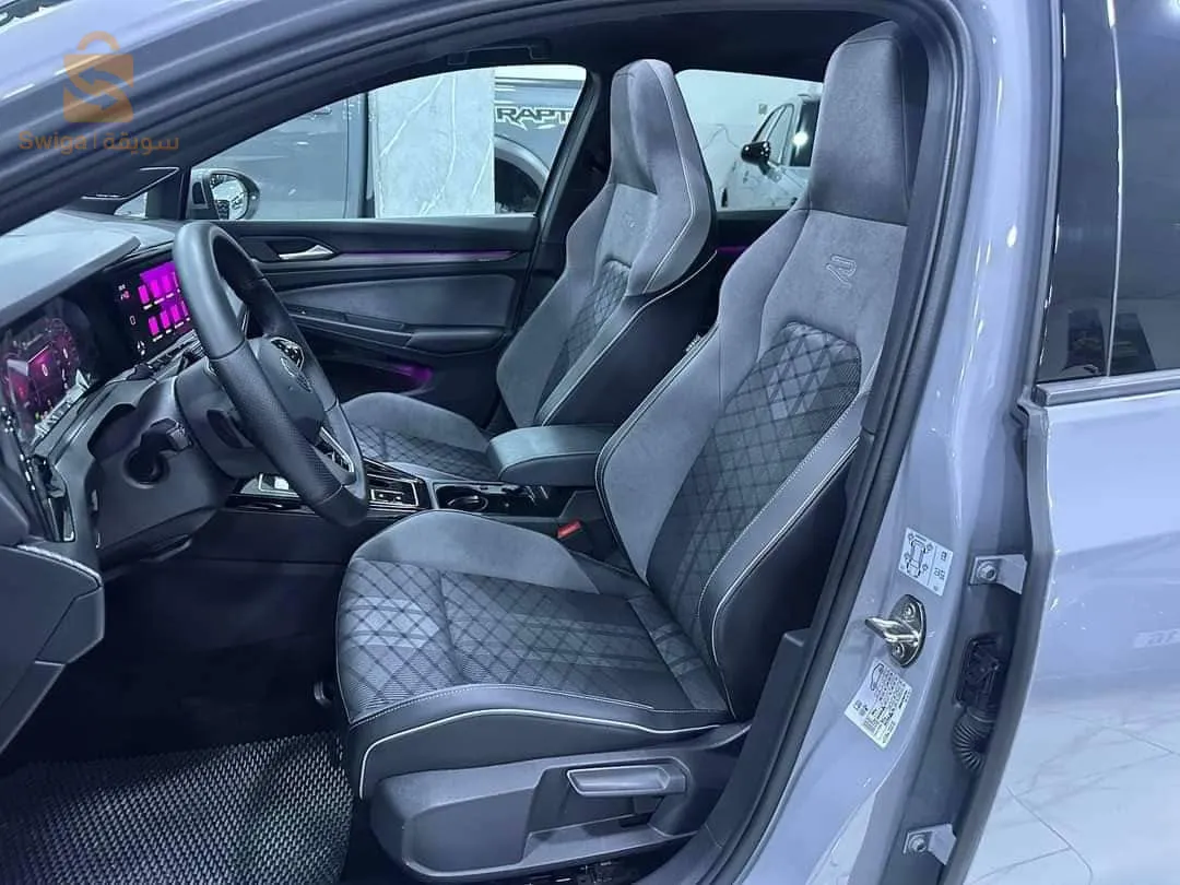 Volkswagen Golf R Line