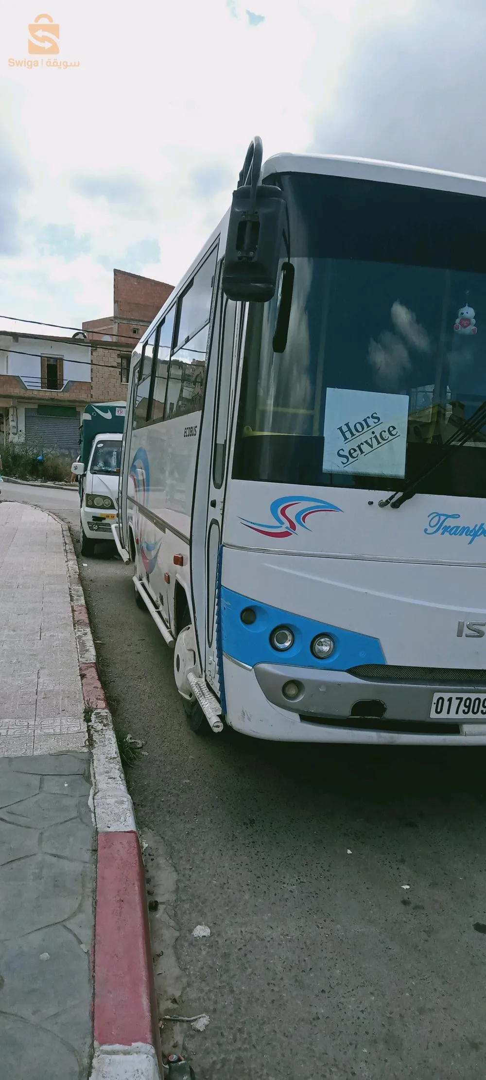 A vendre Isuzu bus