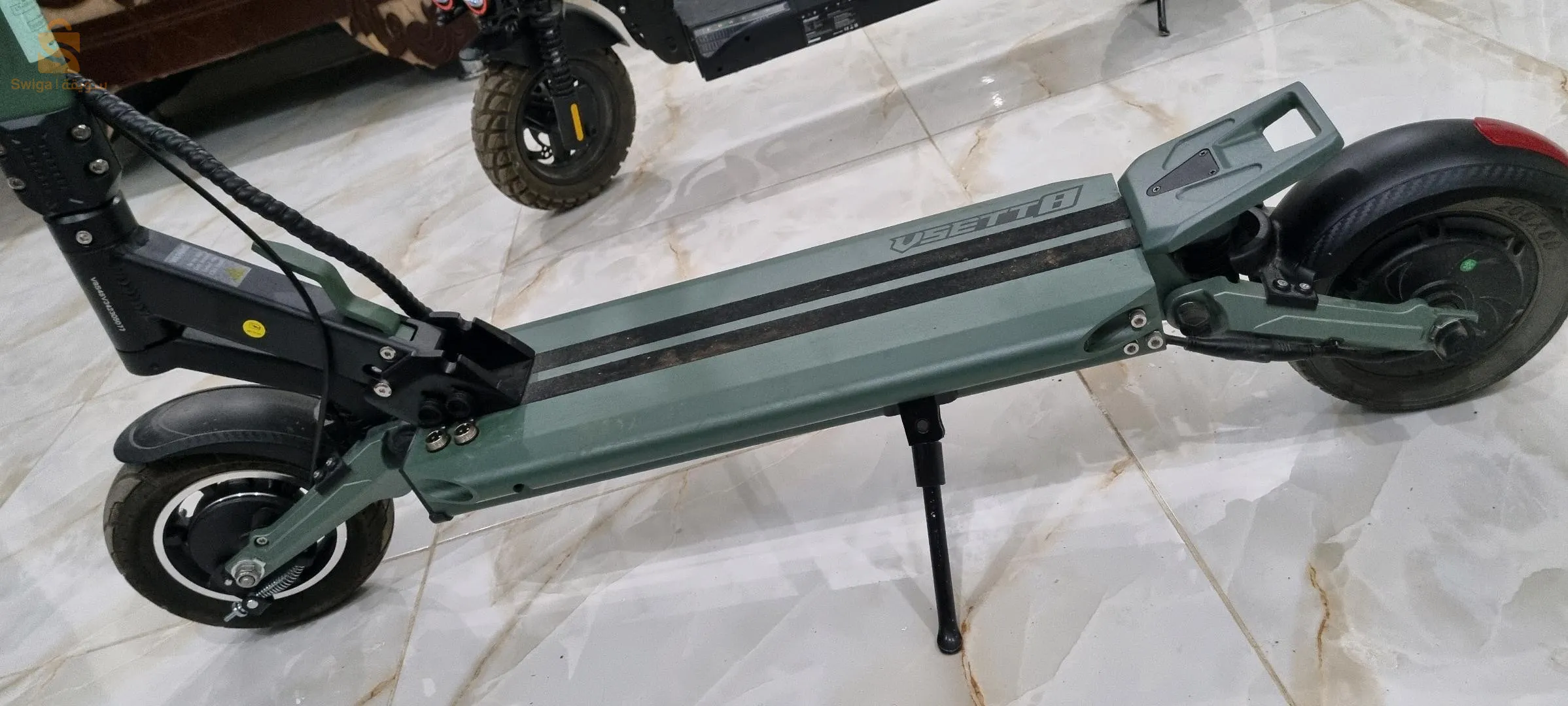 deux trotinettz électrique