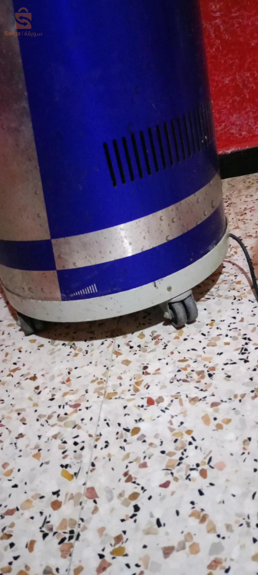 Froid garantie

2 paniers

Silencieux et très propre

Capacité 80 litres

Hauteur 107cm

Largeur 46cm

Mobile sur roulettes

0670336323