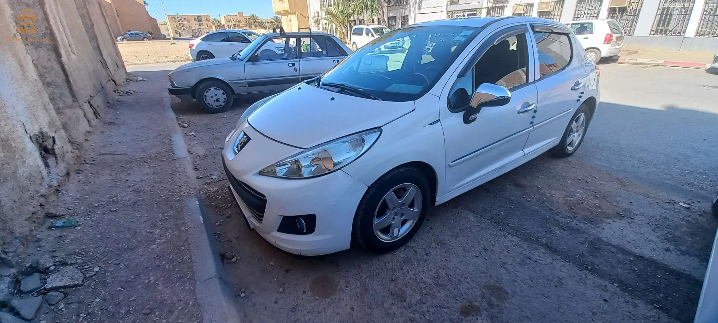 للبيع 1.4 vti sportium 95 ch 16v