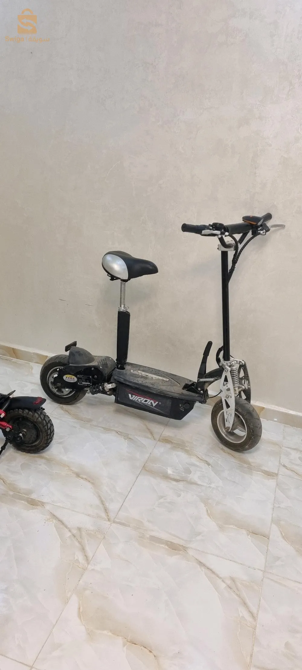 deux trotinettz électrique