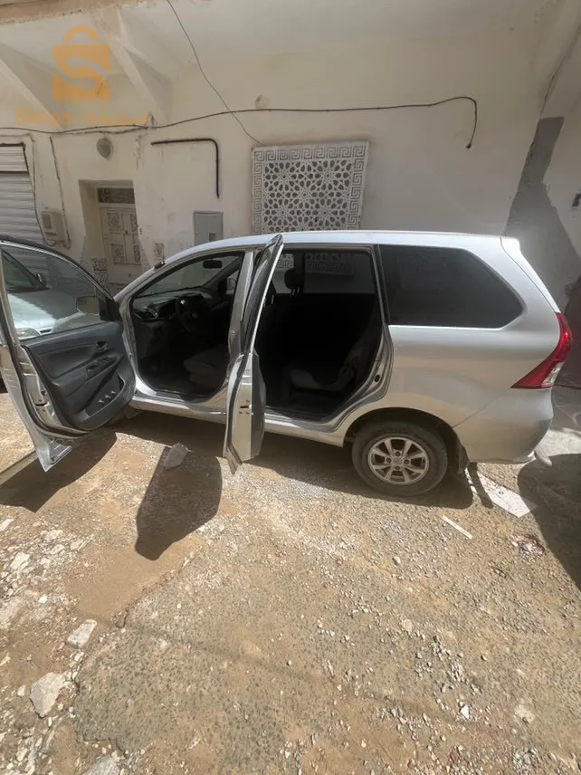 toyota avanza