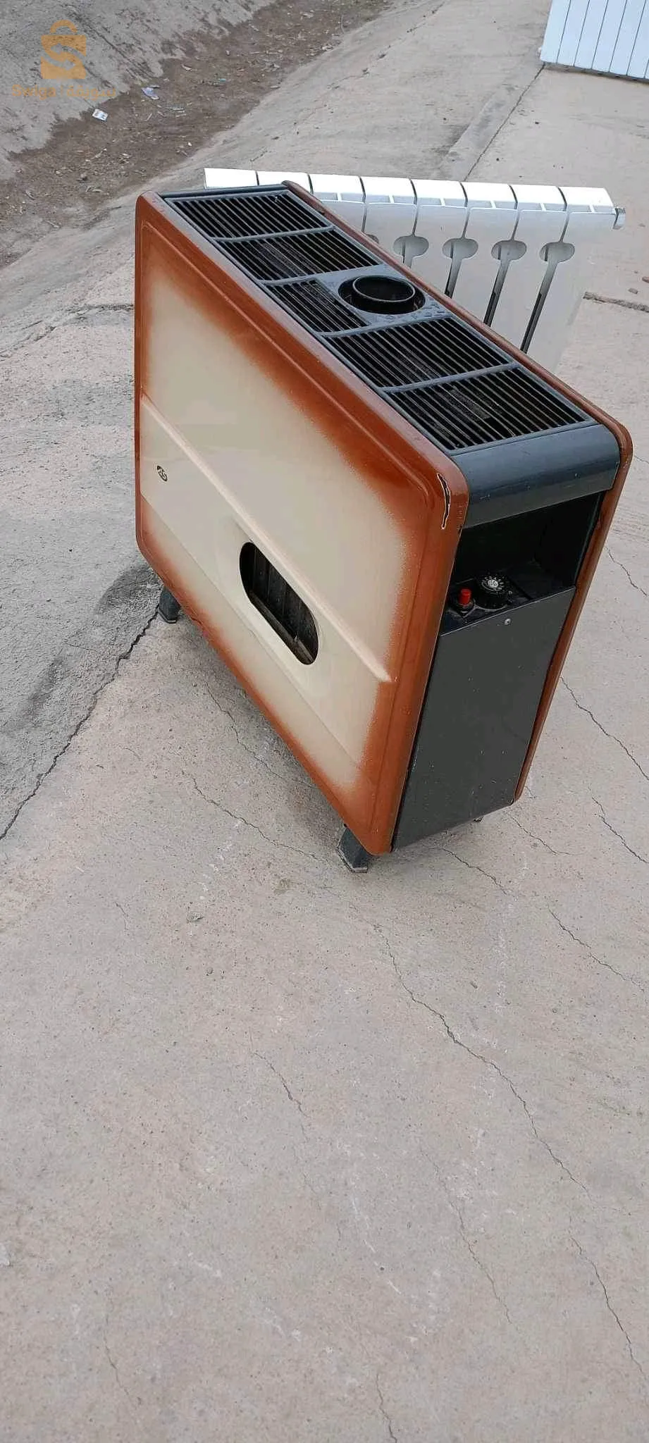 0663089028
فورنو دلونقي طليان 12