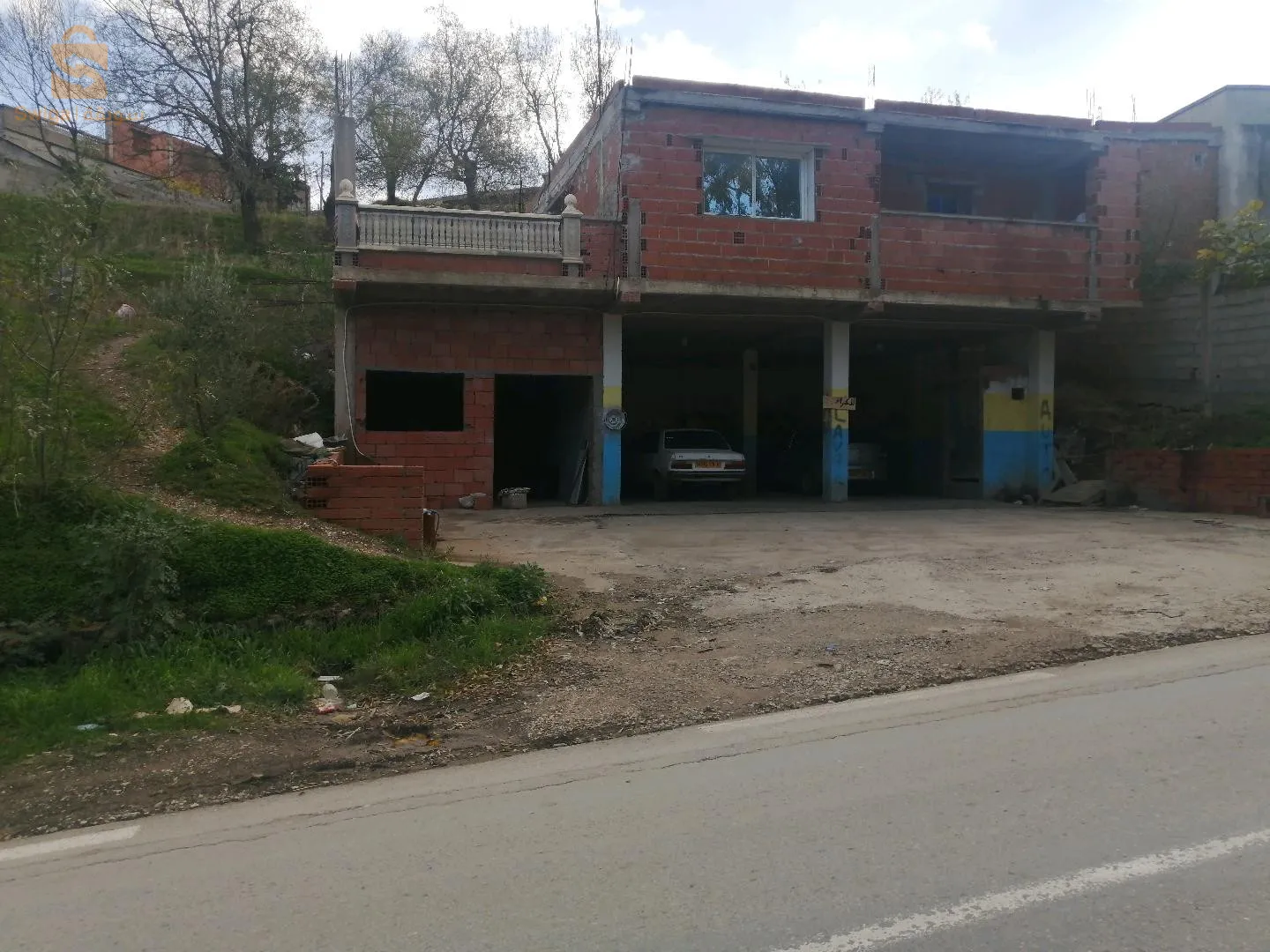 بودربالة بلدية الاخضرية أمام الطريق الوطني رقم 29