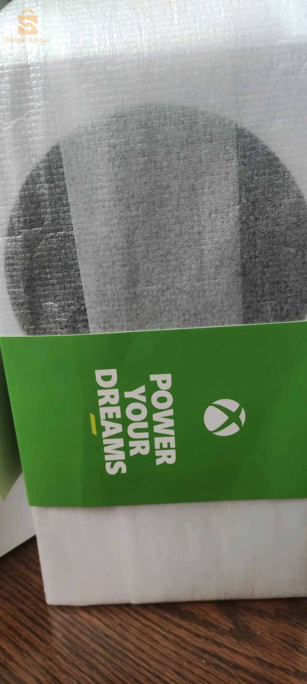 xbox séries s مستعملة مدة قصير بزاف جديدة او فيها ڨايم باص 3 شهور بيها بلمانيطا او صولحها لوريجينال
