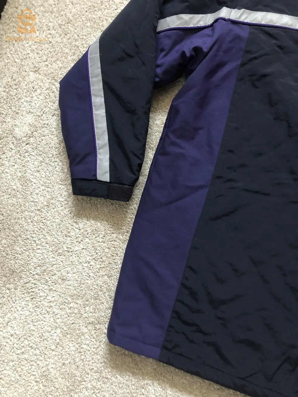 original FedEx 3M Puffer Navy Jacket
Size: Men's / US XL / EU 56 / 4