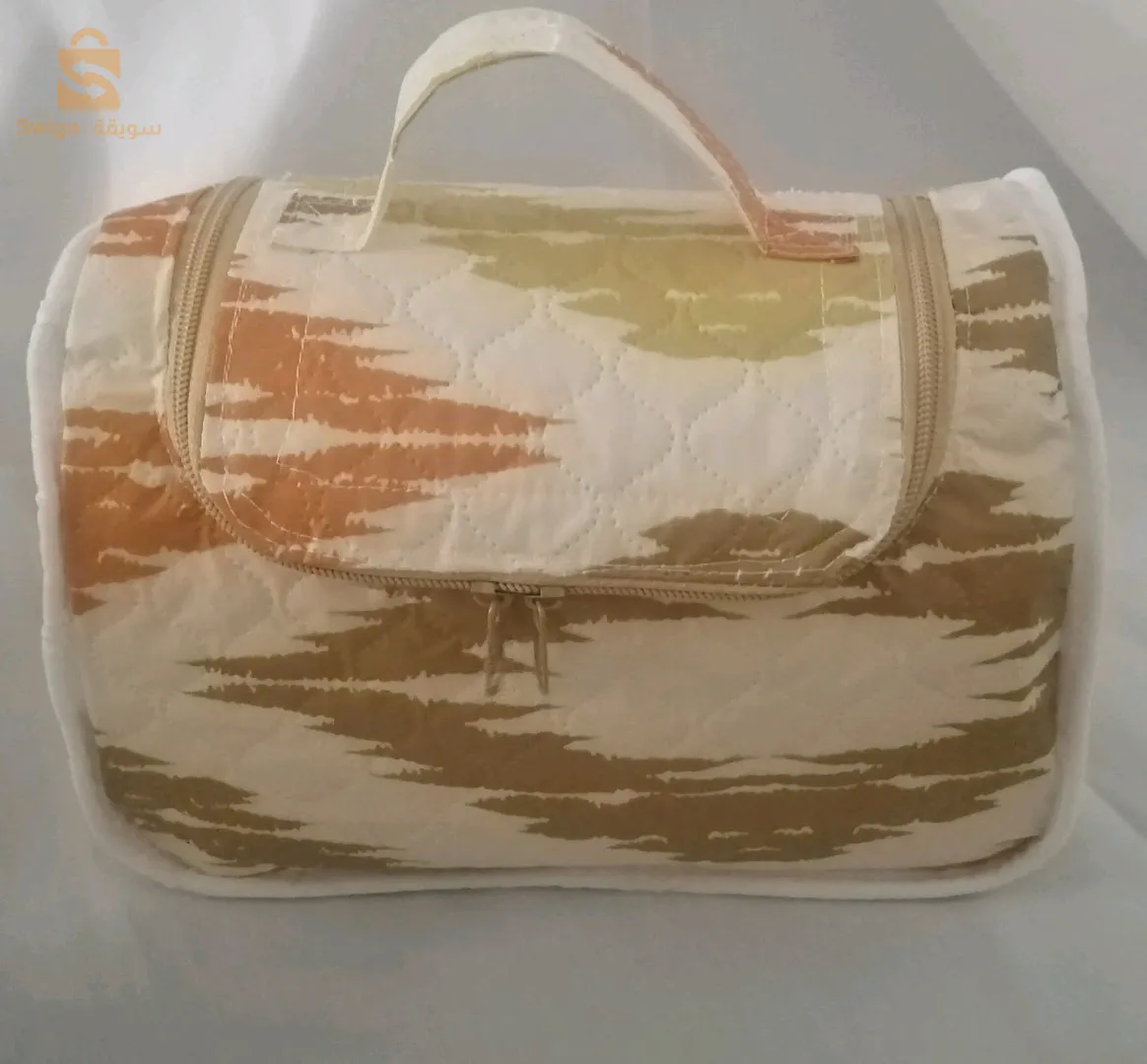 حقيبة مواد تجميل