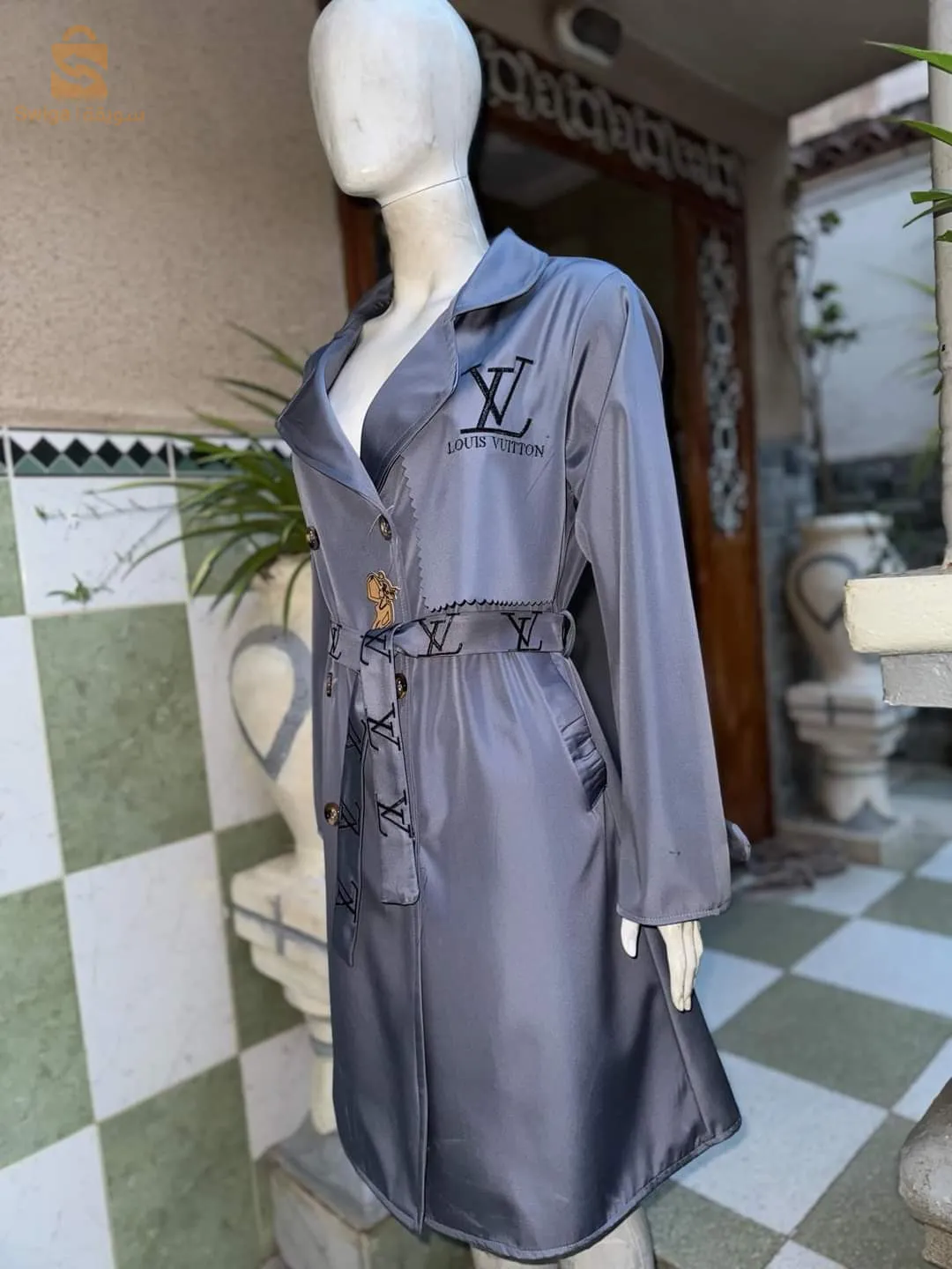 ترنش كوت نسائي بيع بالجملة فقط للطلب الاتصال عبر الرقم 0666746923