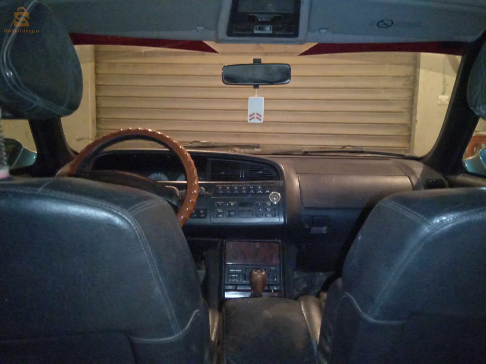 vitroenxm 2000
2.5td
marche bien.
défauts carrosserie capot, phare avant droit cassé, pare choc ayant perdu sa peinture