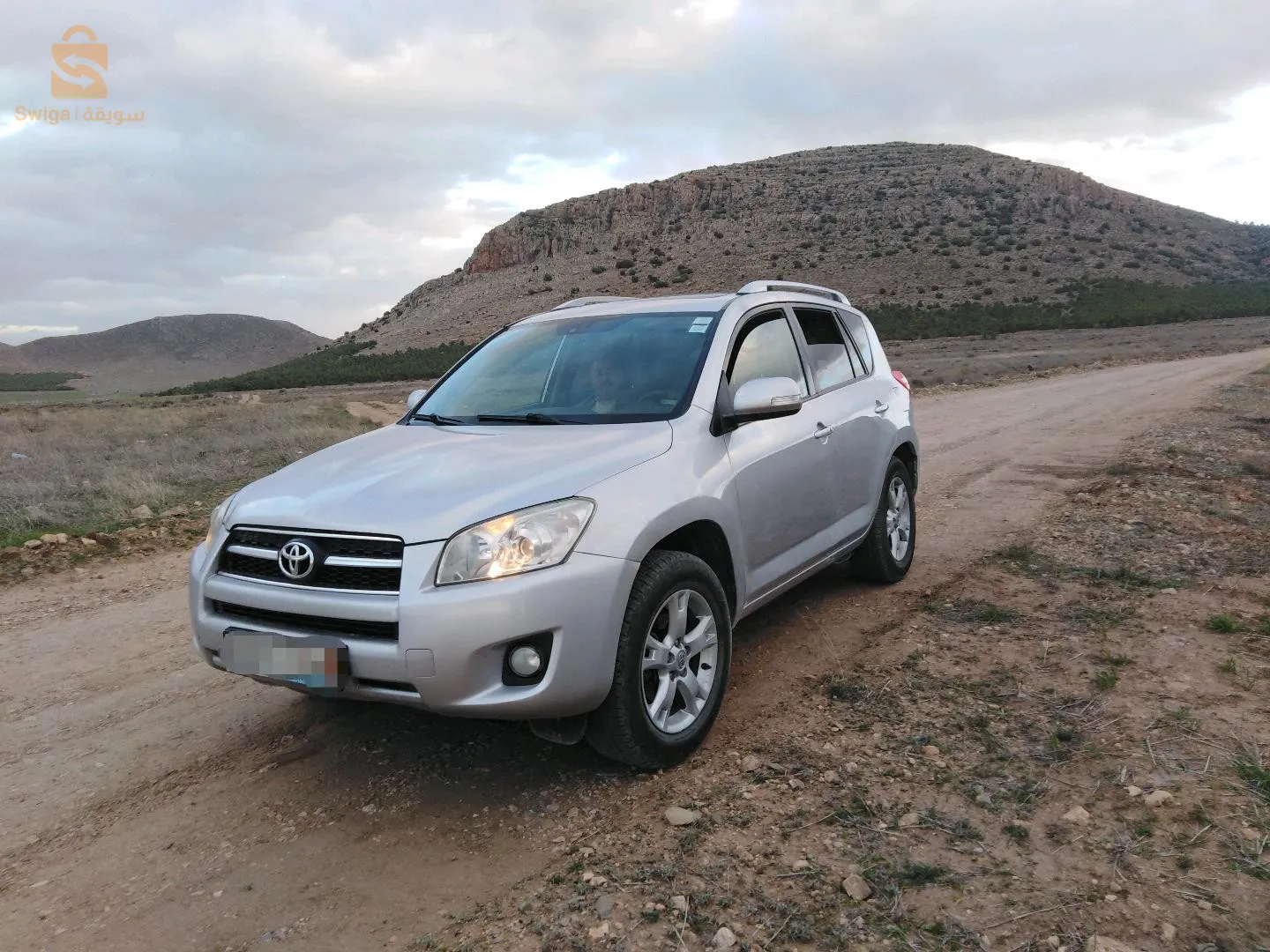 سيارة RAV   4   toyota