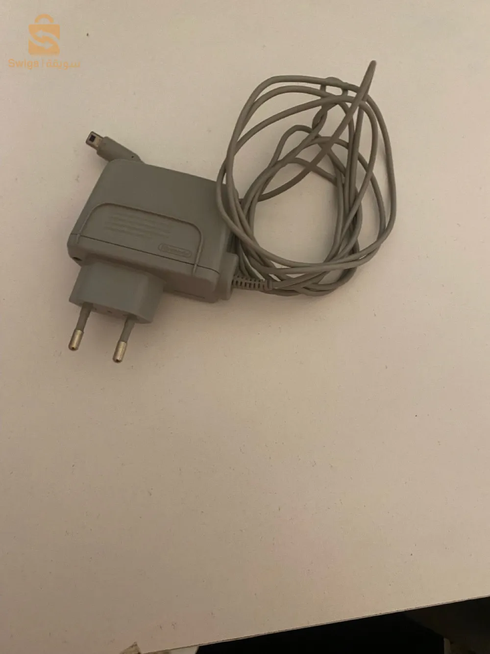 nintendo 2 ds a vendre avec chargeur et cassette