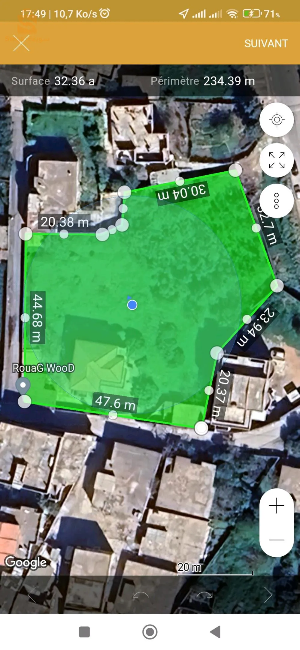 ارض مساحتها 3264متر مربع مع بناية سكنية