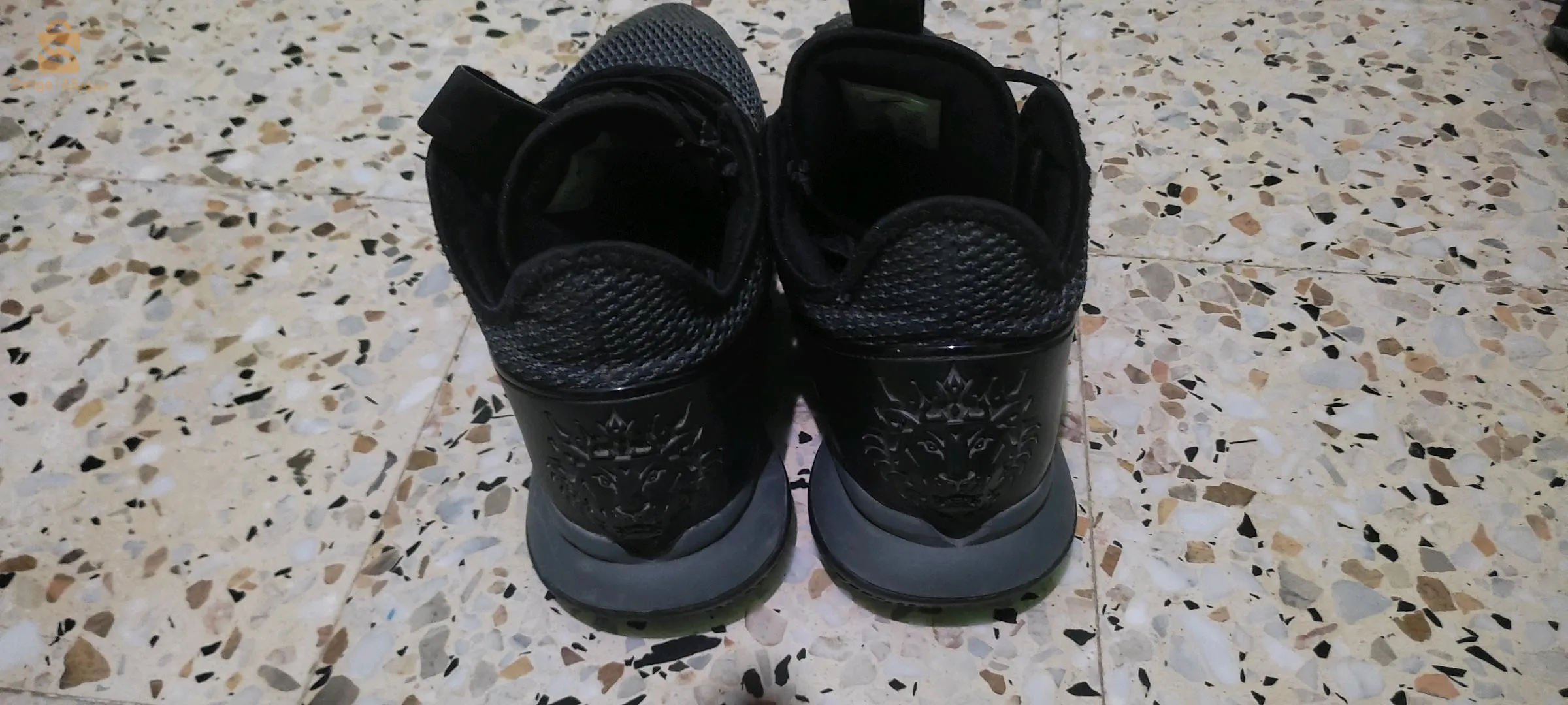 Nike air LeBron Witness 4 p43 telbes 42 ( portez dija )