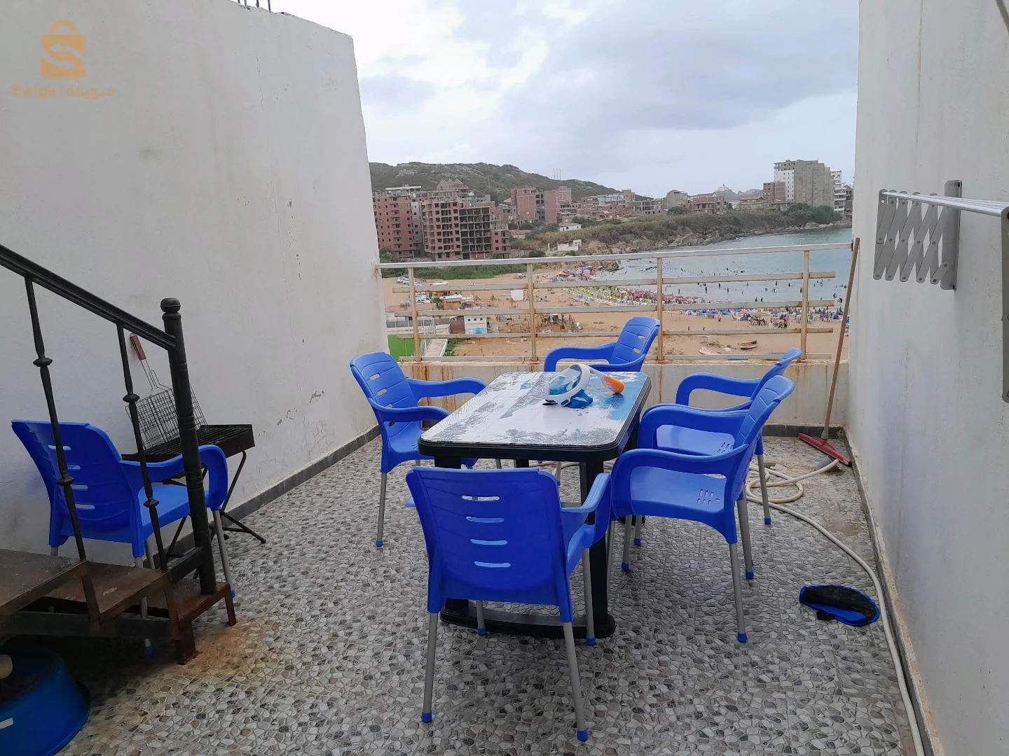 a vendre appartement avec une grande terrasse même superficie que l'appartement
(vente par le propriétaire)