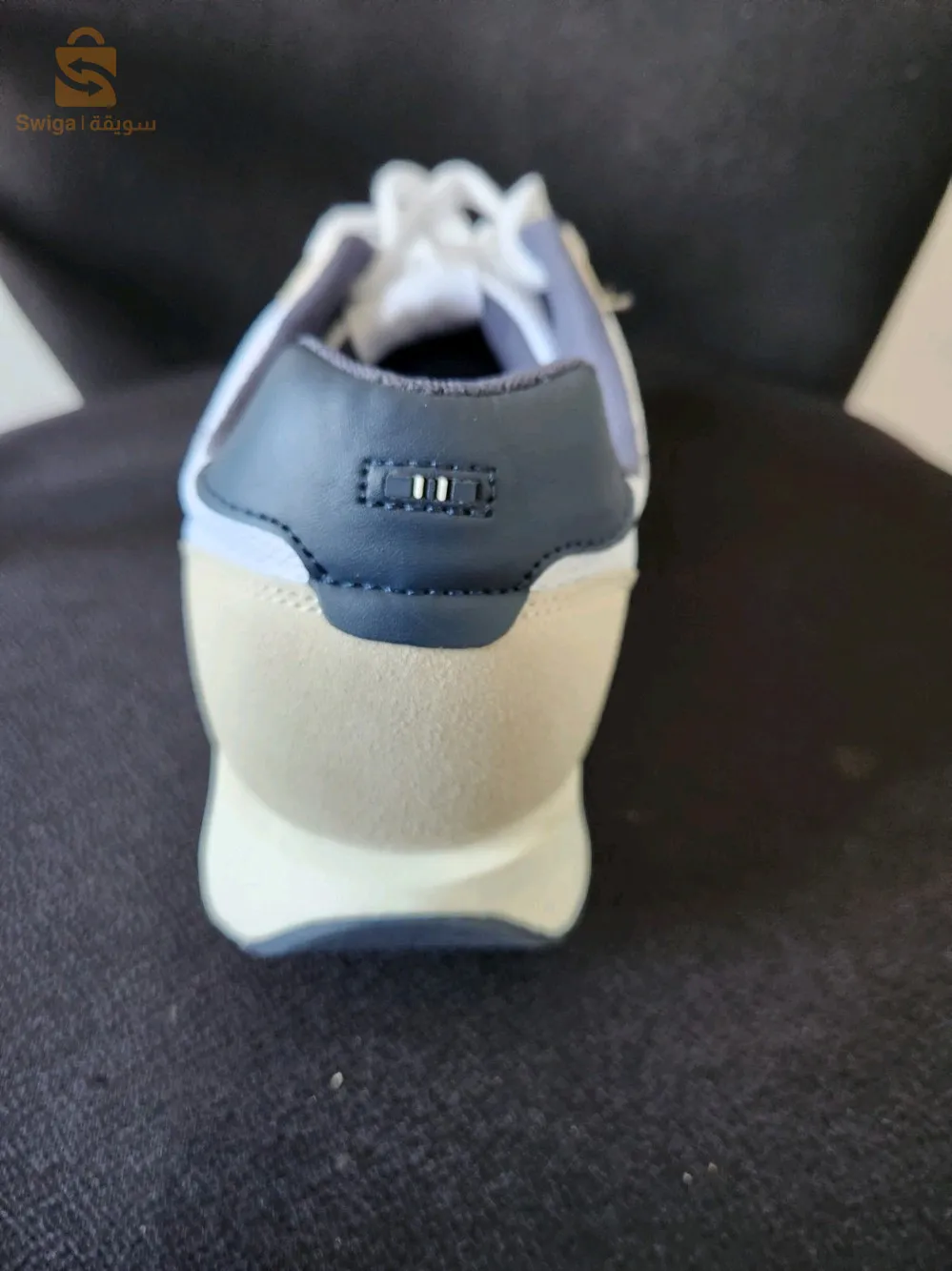 /44_ 43 / basket homme