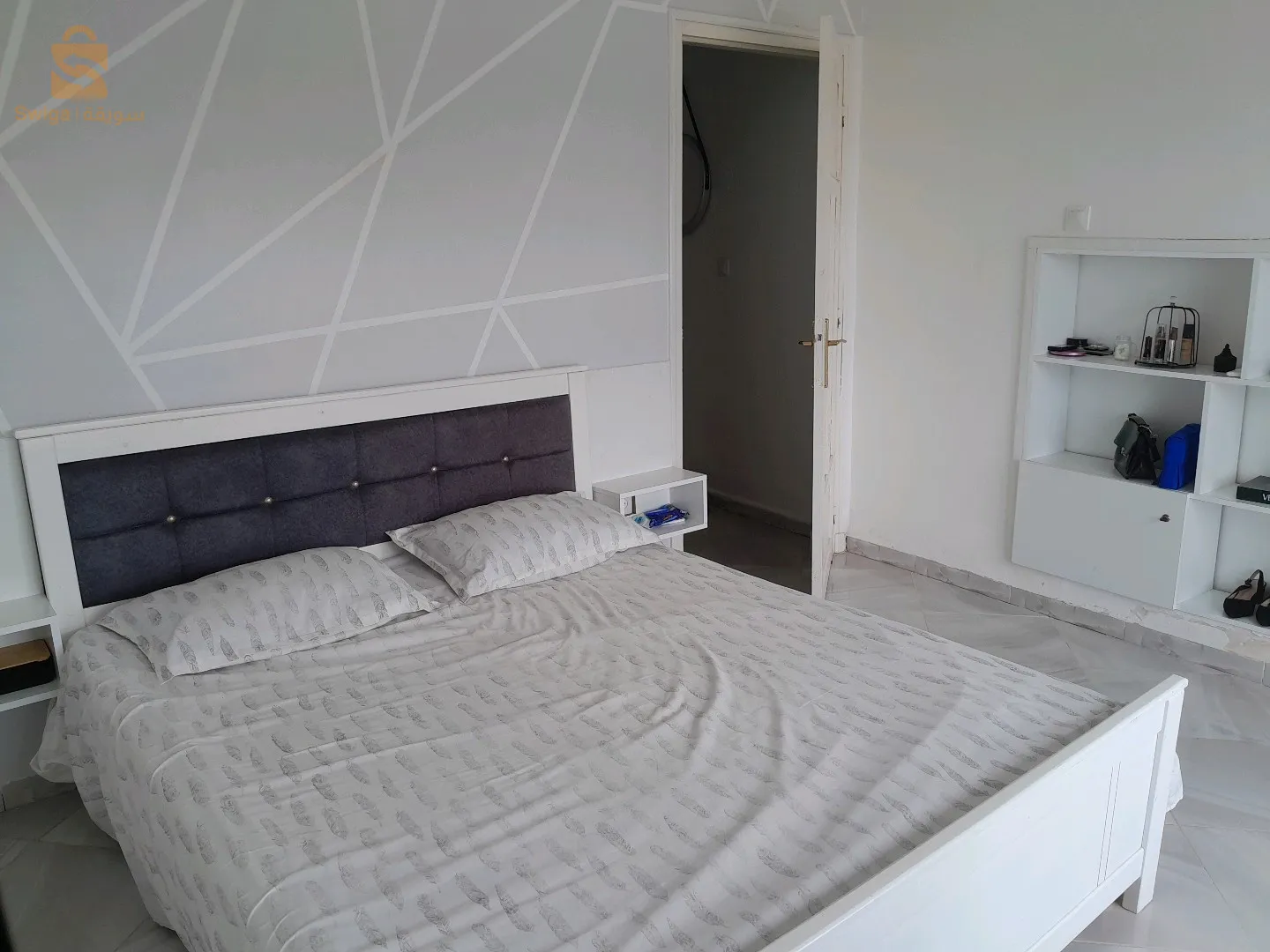 a vendre appartement avec une grande terrasse même superficie que l'appartement
(vente par le propriétaire)