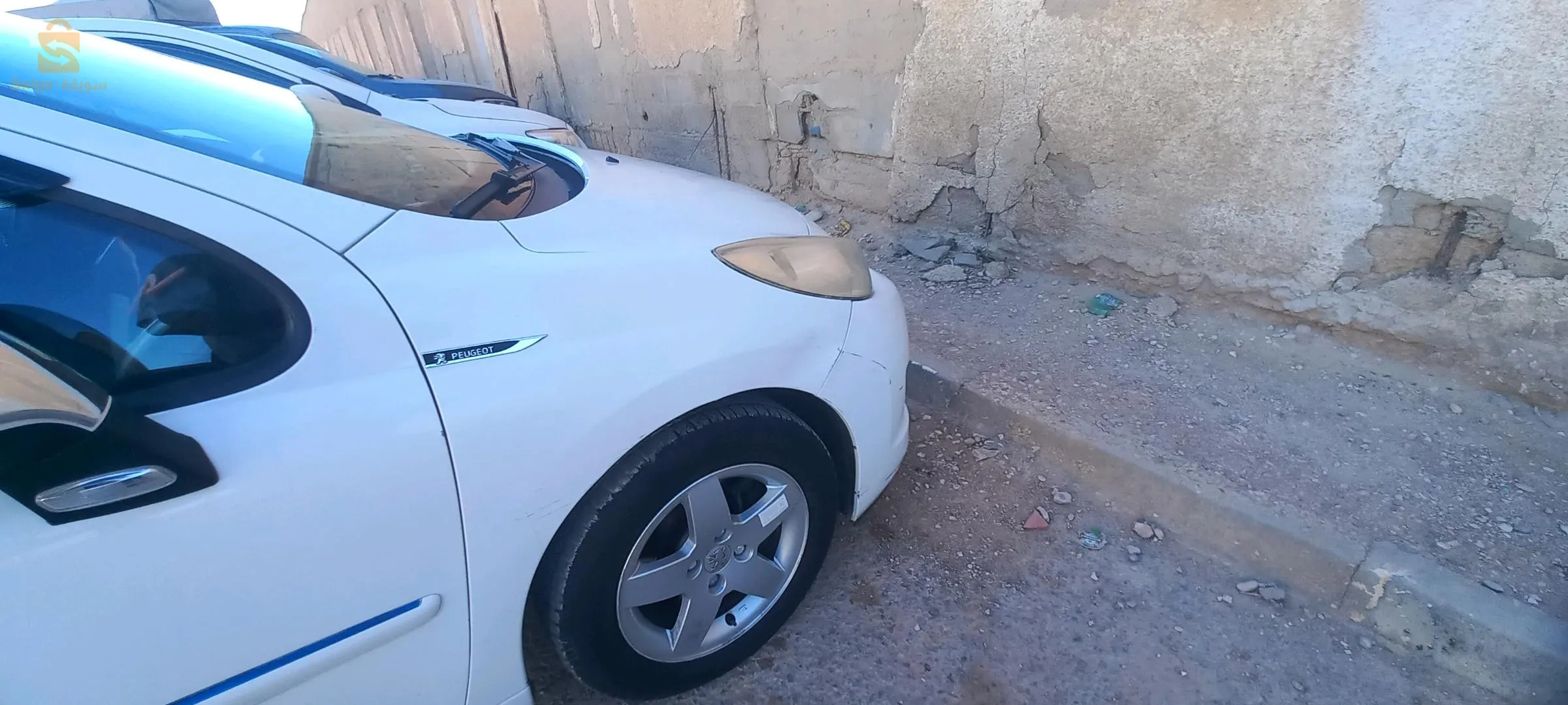 للبيع 1.4 vti sportium 95 ch 16v