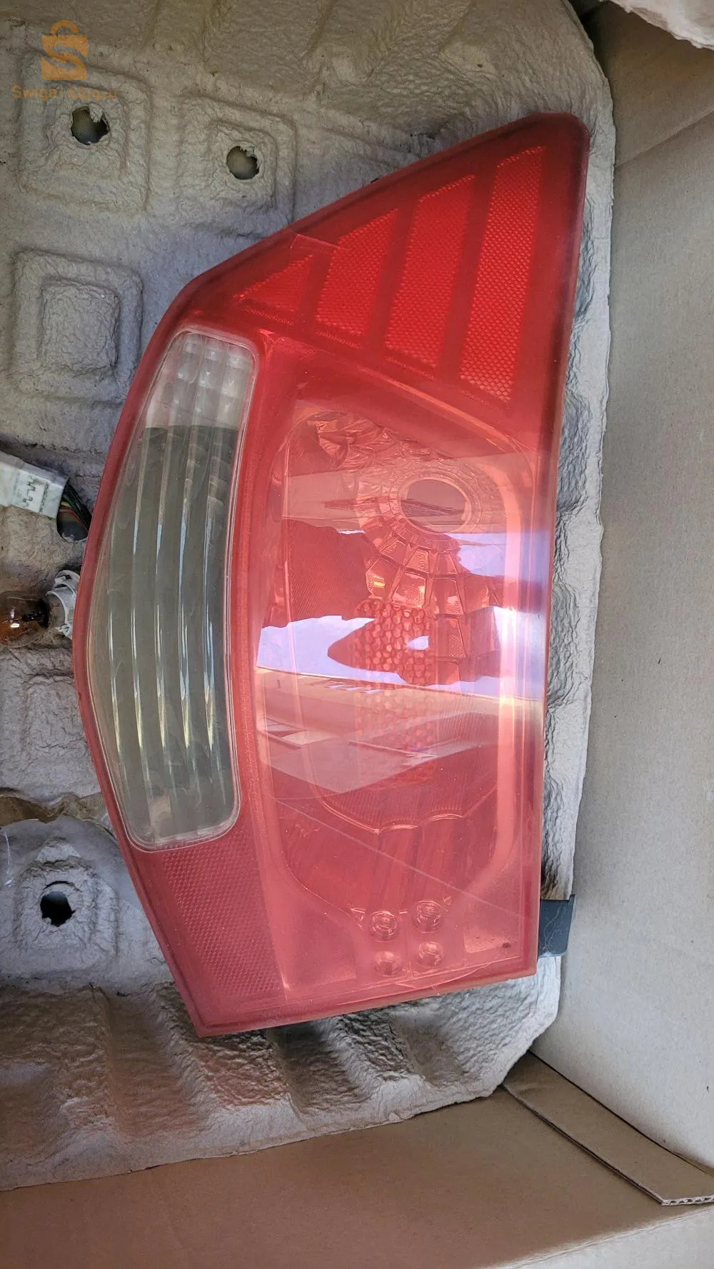 stop arrière gauche kia cerato