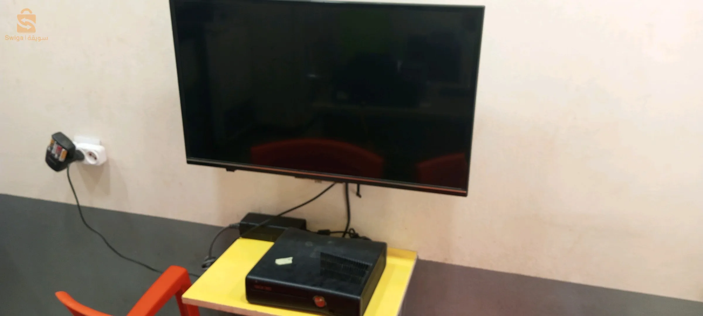 2 XBOX 360 slim, 2 Téléviseur IRIS 32'' , CAFETIÈRES BOMAN 15 barre