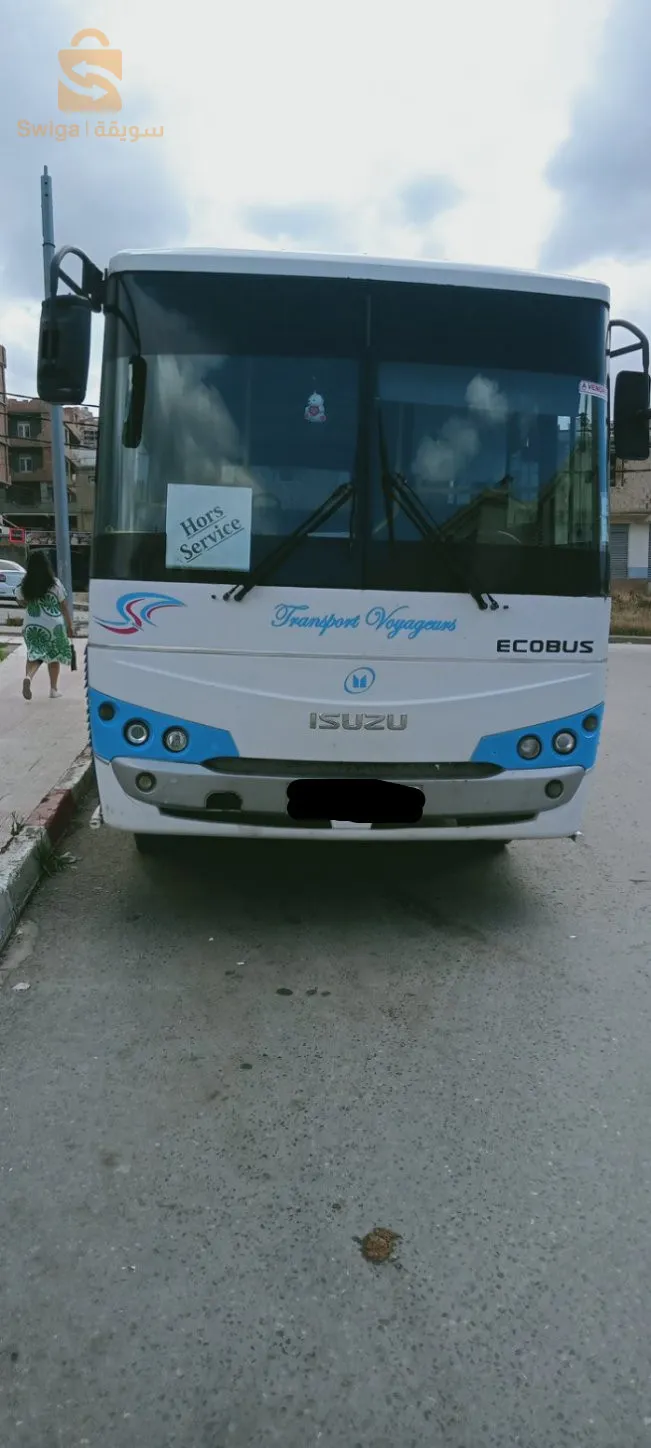 A vendre Isuzu bus
