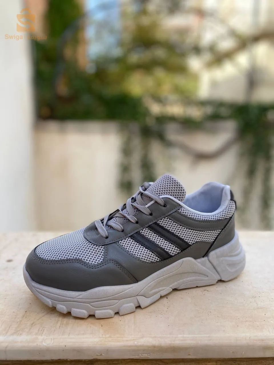 Chaussure streetwear casual confortable semelle absorbante au chocs