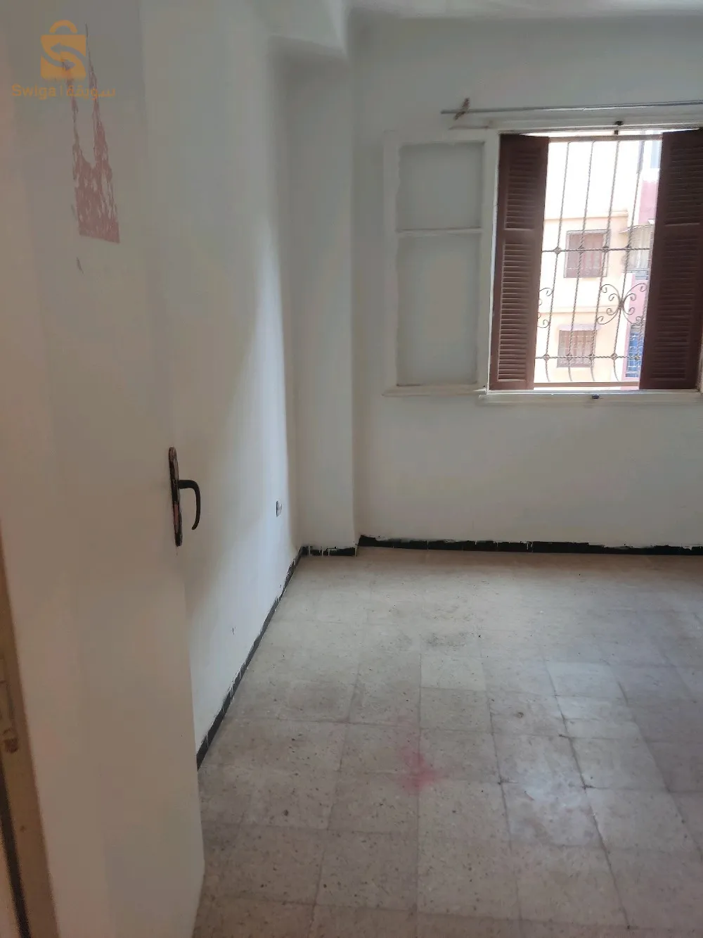 F3 a vendre 1ère étage 2 façade interphone Barreaudage façade principale cité ABERCi benrahmoune CORSO BOUMERDES 0661310506 prix 850 fixe
