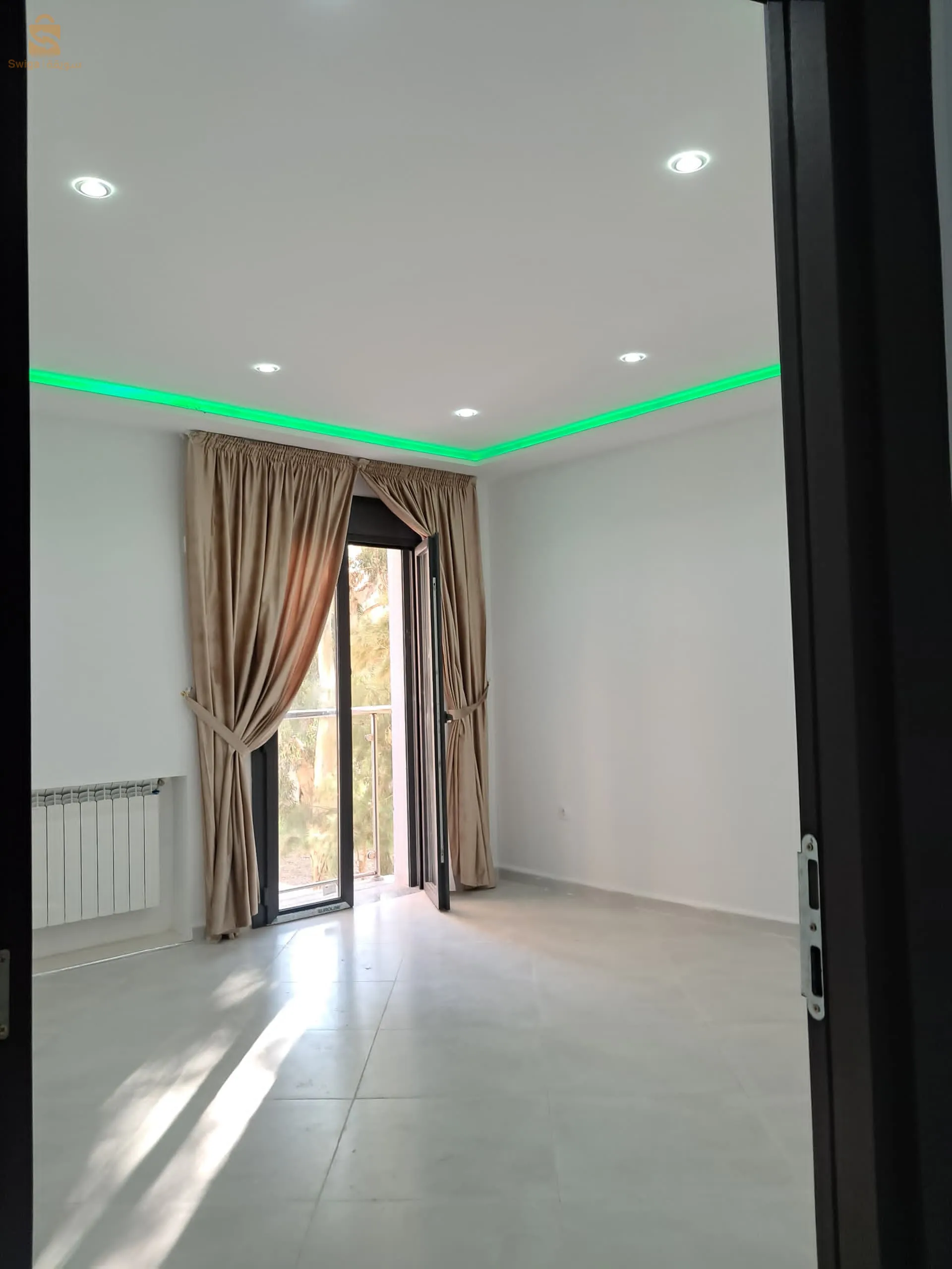 f4 fini à vendre