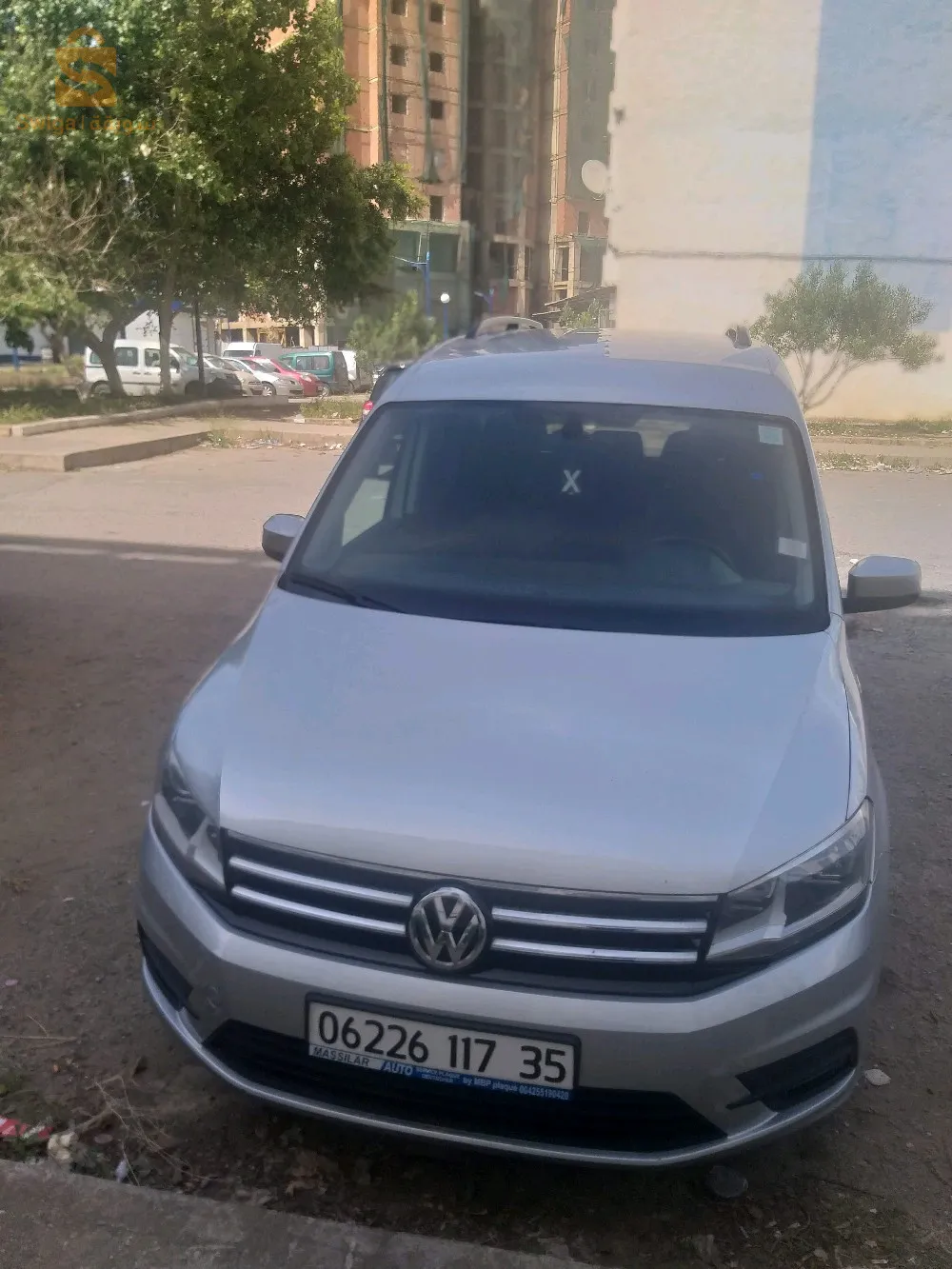 سيارة نظيفة بالزاف 00 صبيغة 00 عوادة 
0770401052