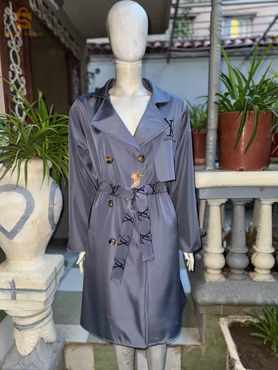 ترنش كوت نسائي بيع بالجملة فقط للطلب الاتصال عبر الرقم 0666746923