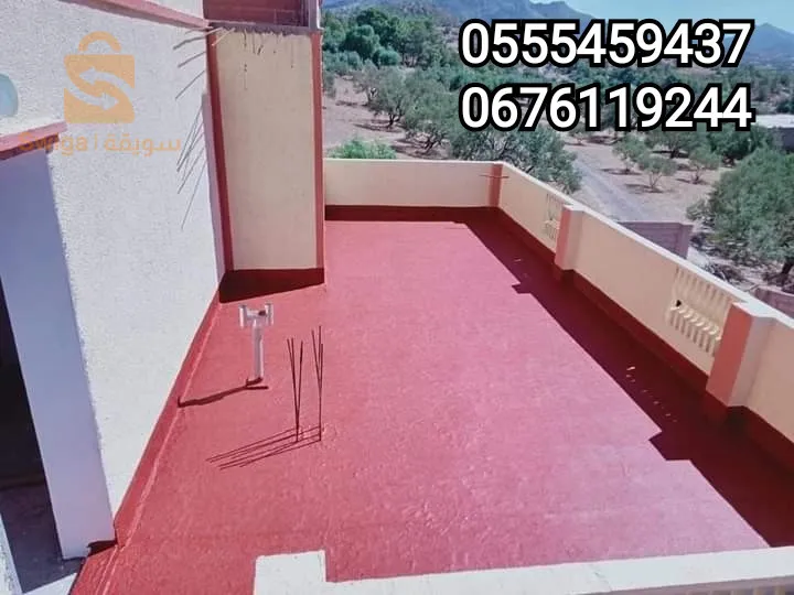 عزل الأسطح المتضررة من تسرب المياه