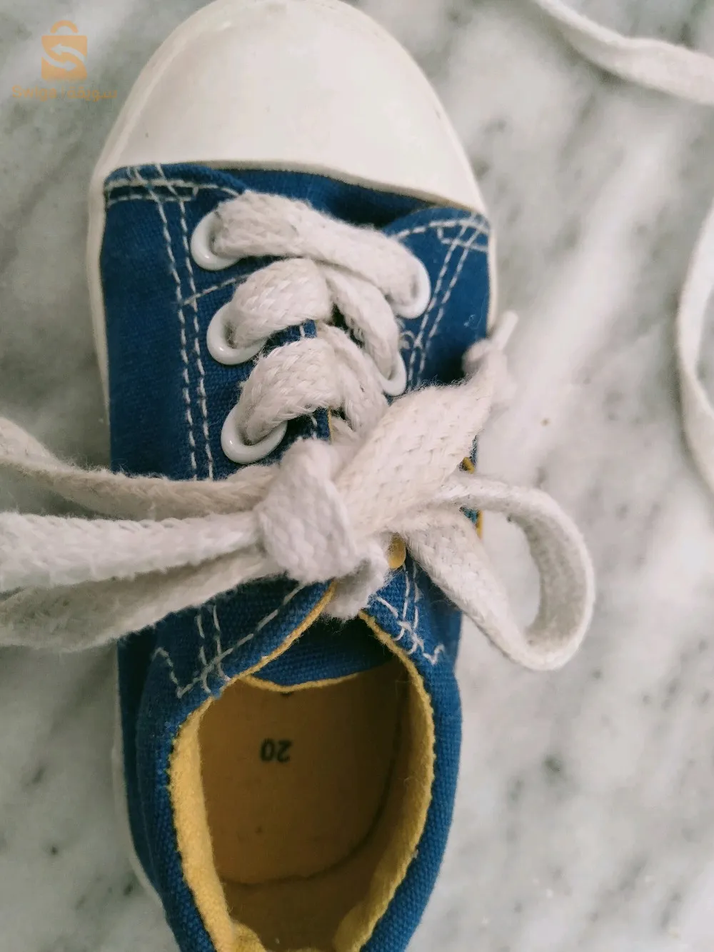 chaussures bébé la bleu pointure 19/20 la marron 20/21