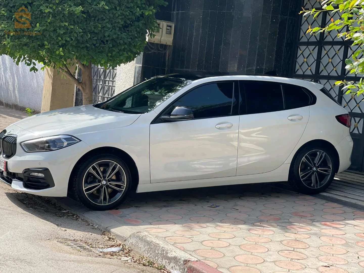 caméra de recul 
boite automatique 
1.5 essence 
140ch
pleins d'options