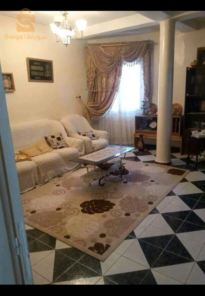 فيلا 200م للبيع داخل قطعة أرض مساحتها 5500م في منطقة استثمارية