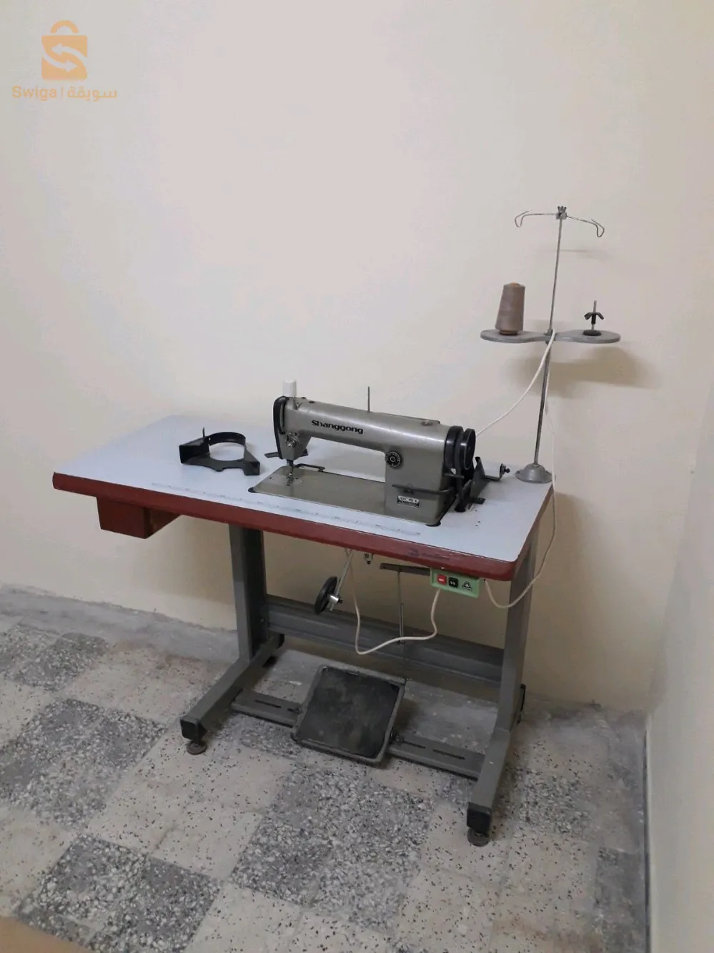 بيع آلات الخياطة