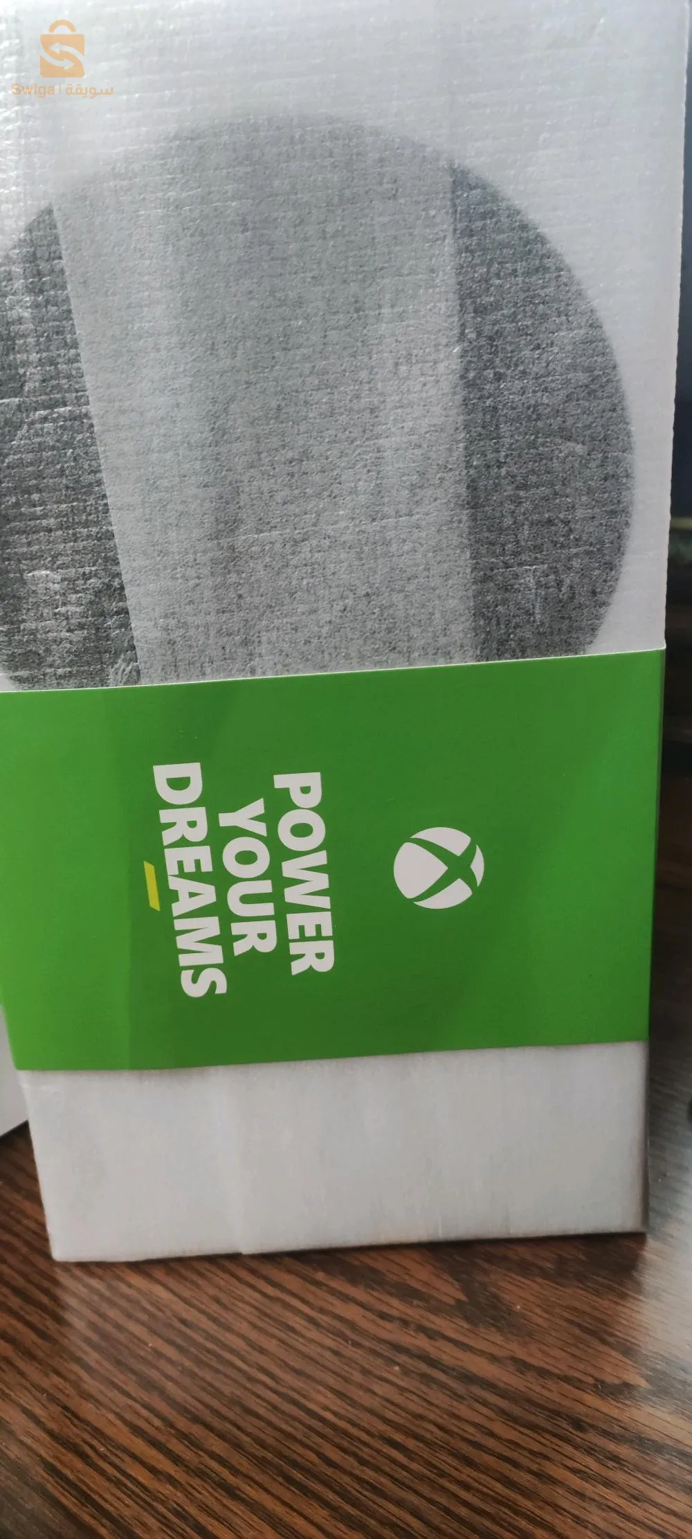 xbox séries s مستعملة مدة قصير بزاف جديدة او فيها ڨايم باص 3 شهور بيها بلمانيطا او صولحها لوريجينال