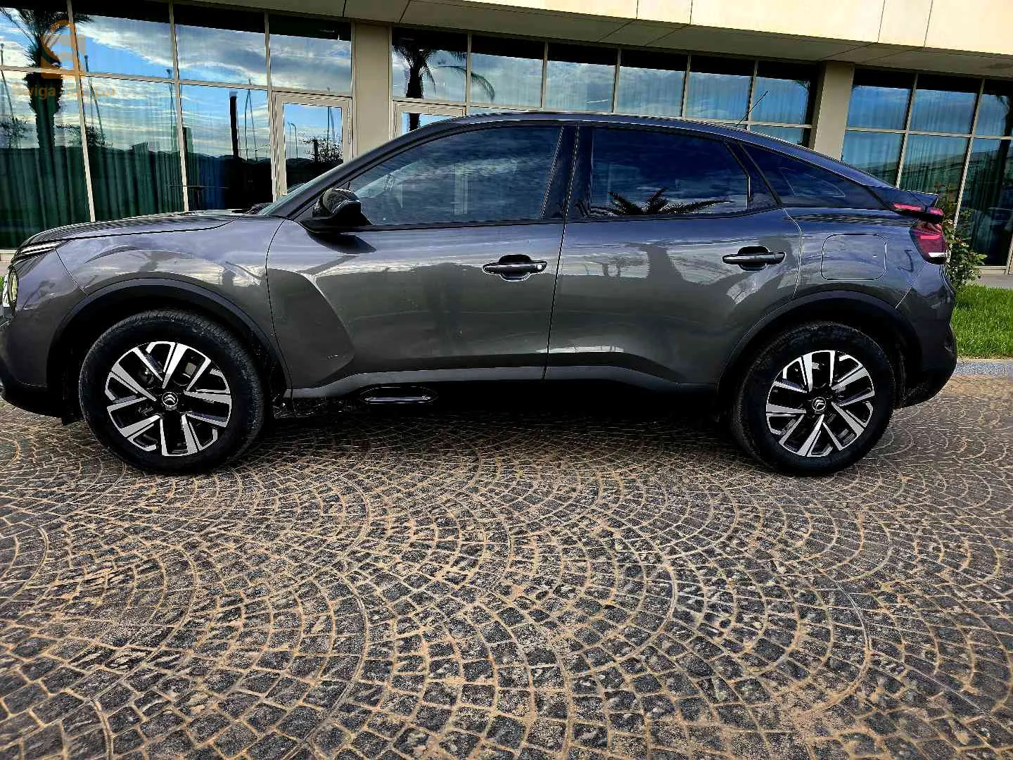 voiture propre et bien entretenu