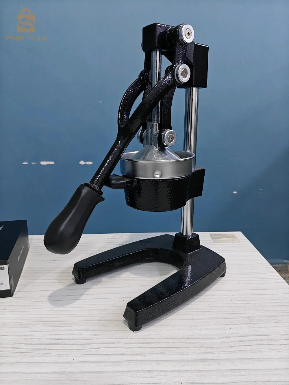 عصارة يدوية