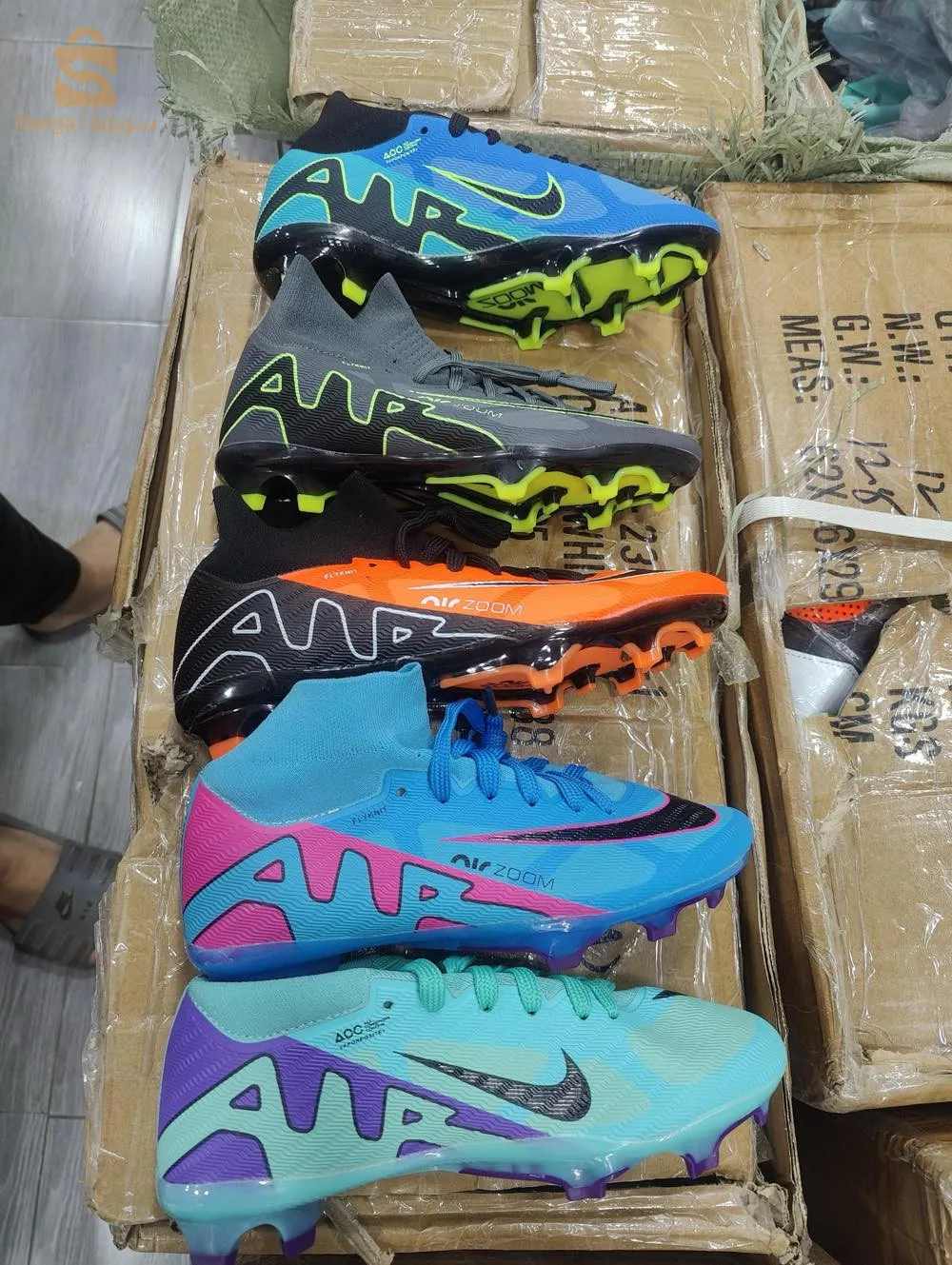 Soulier air zoom ✅
حاجة شابة ب سومة شابة‼️
Fih les pointur 💯
Livraison disponible 🚗