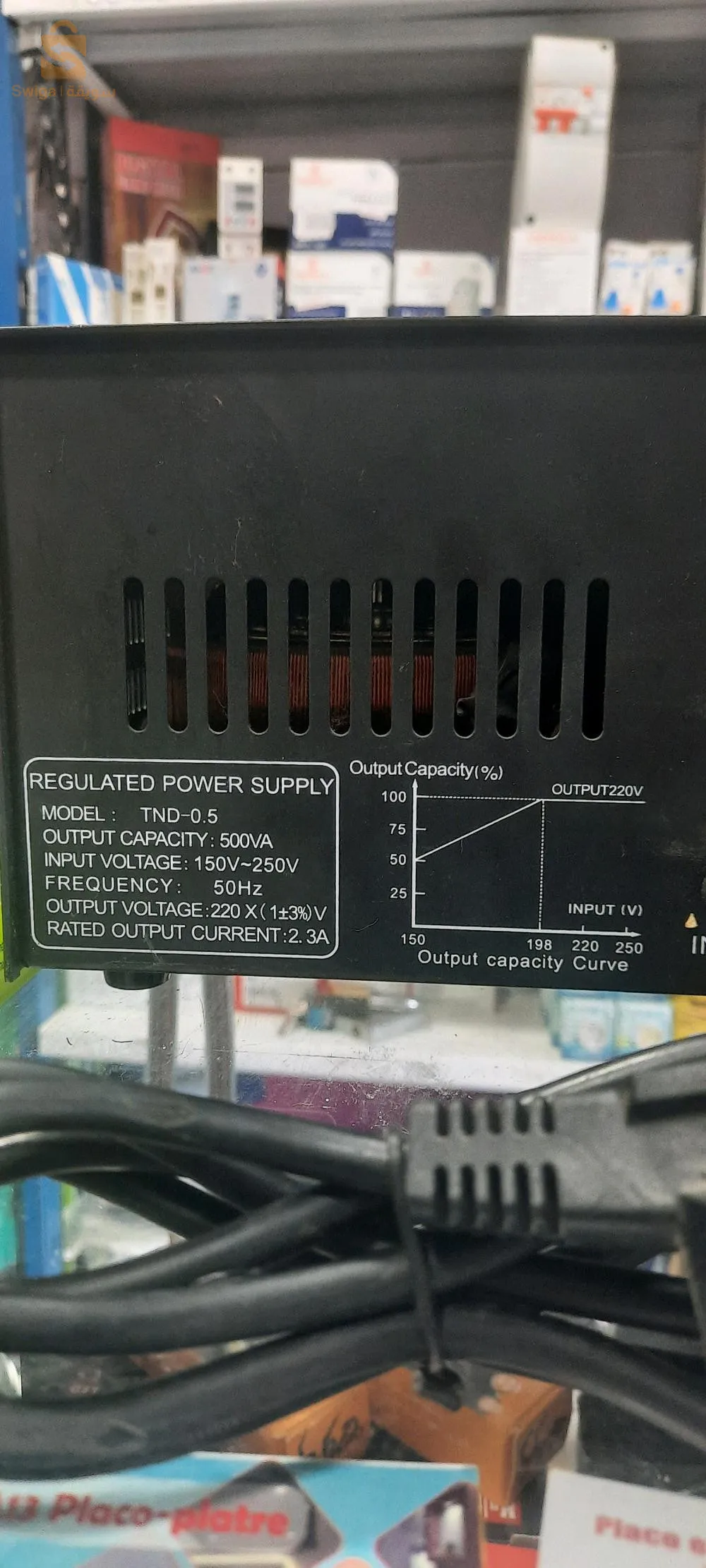 Regulateur, stabilisateur de tension