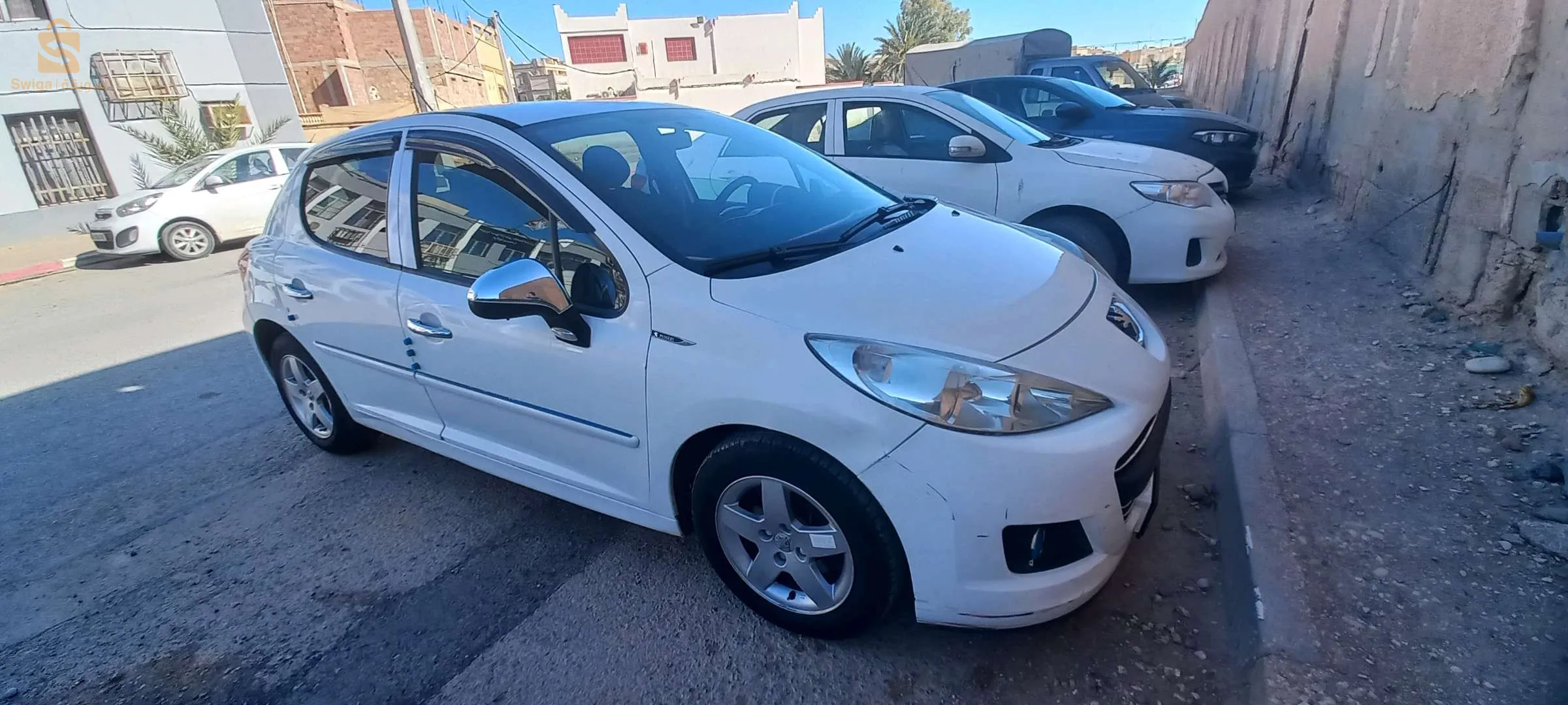 للبيع 1.4 vti sportium 95 ch 16v