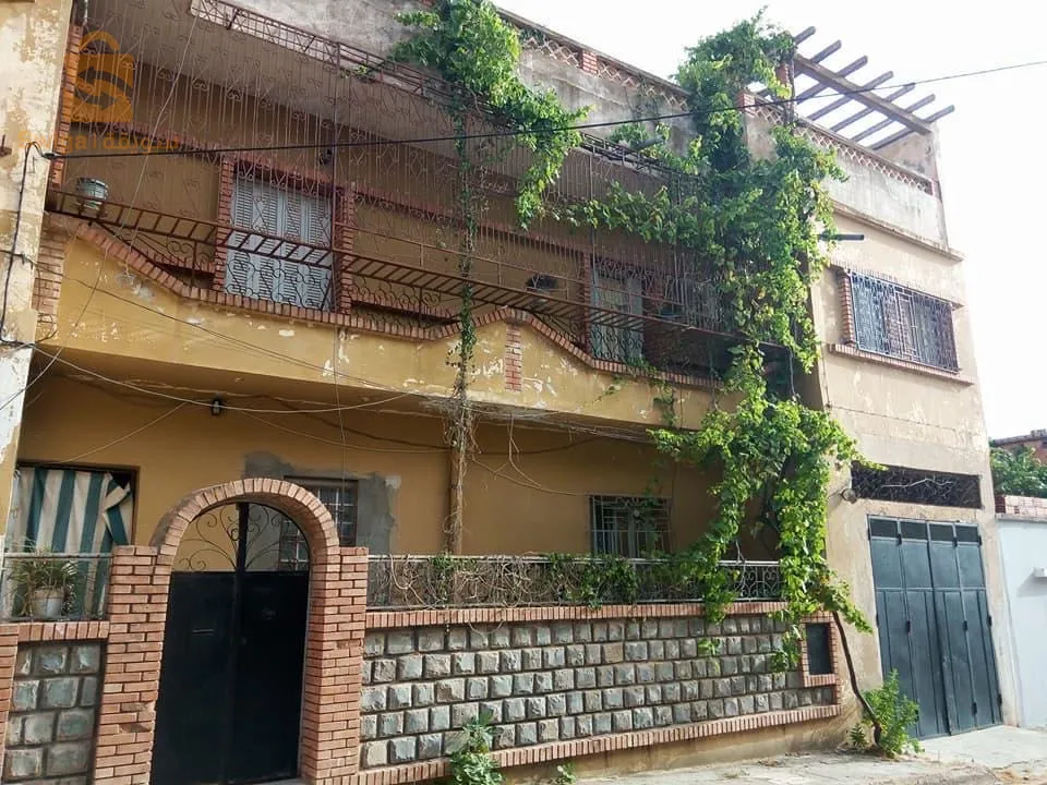 منزل للبيع ولاية معسكر منطقة الثامنة