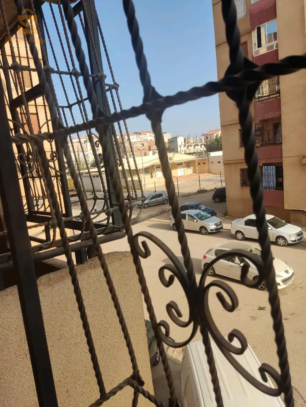 F3 a vendre 1ère étage 2 façade interphone Barreaudage façade principale cité ABERCi benrahmoune CORSO BOUMERDES 0661310506 prix 850 fixe
