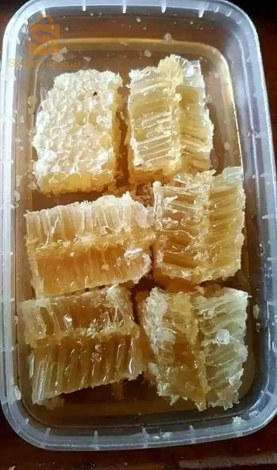عسل حر وتين مجفف