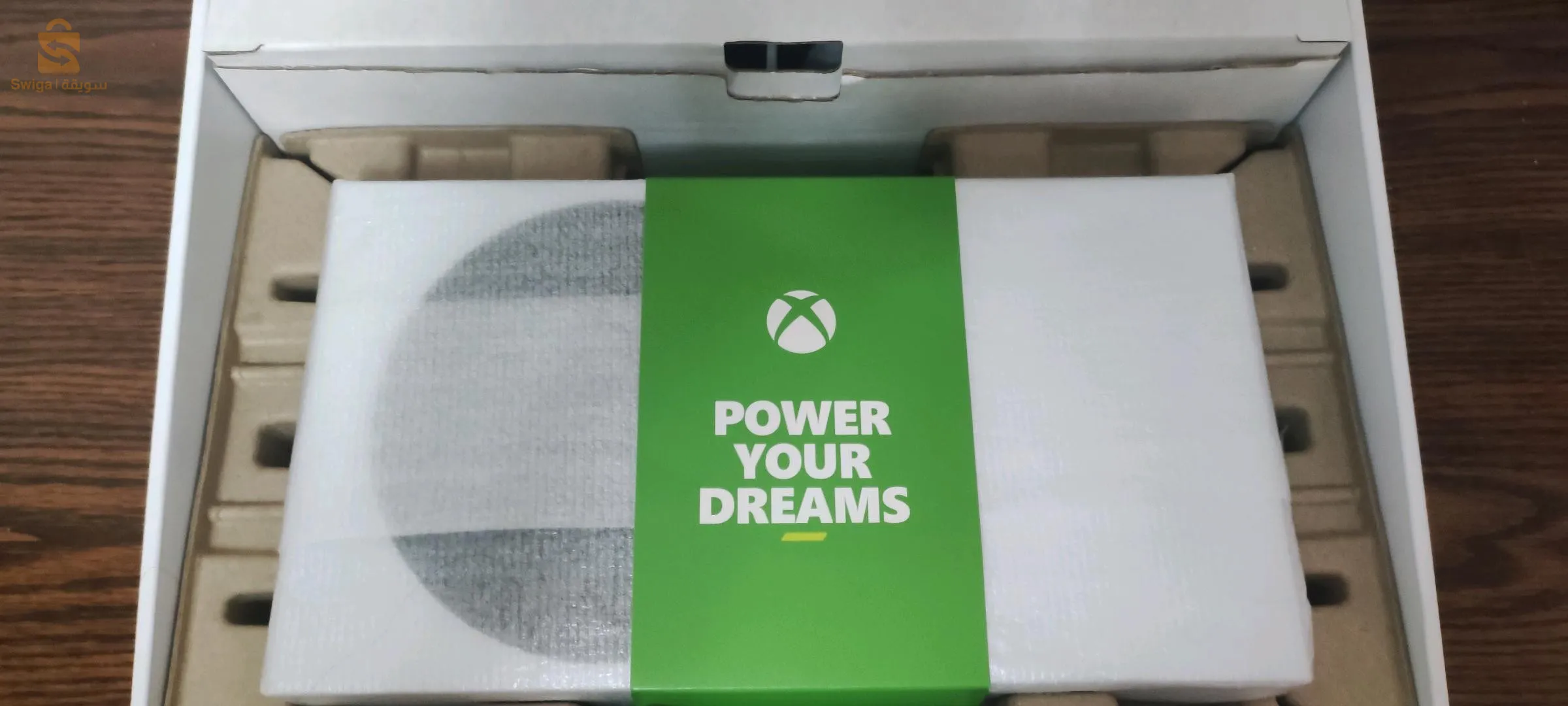 xbox séries s مستعملة مدة قصير بزاف جديدة او فيها ڨايم باص 3 شهور بيها بلمانيطا او صولحها لوريجينال