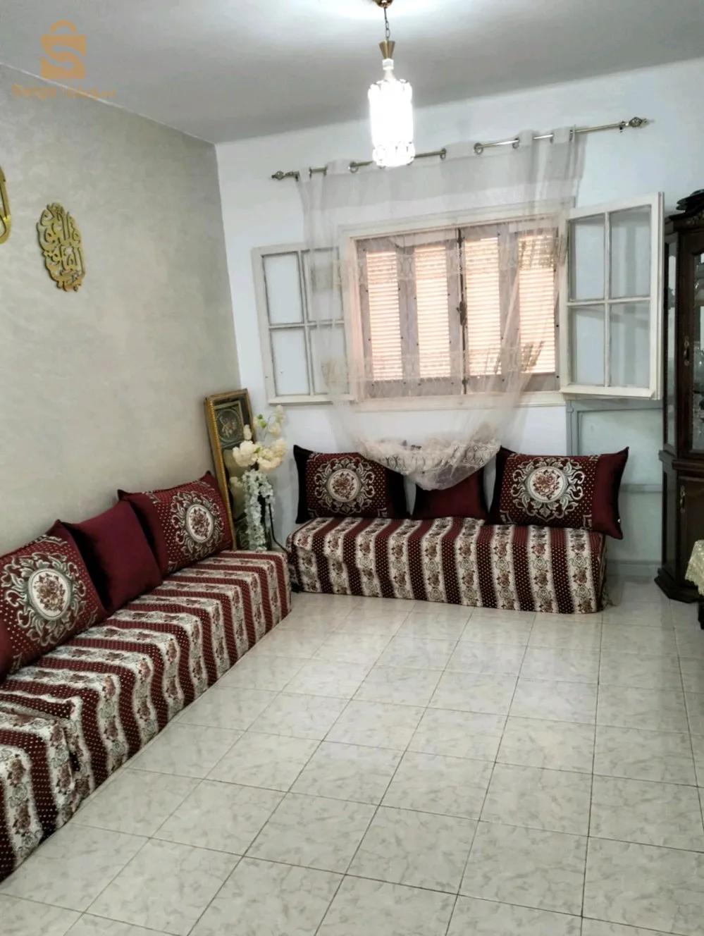 F3 à vendre, Desostomon, deuxième étage, en face de l'hôpital, à Arzew