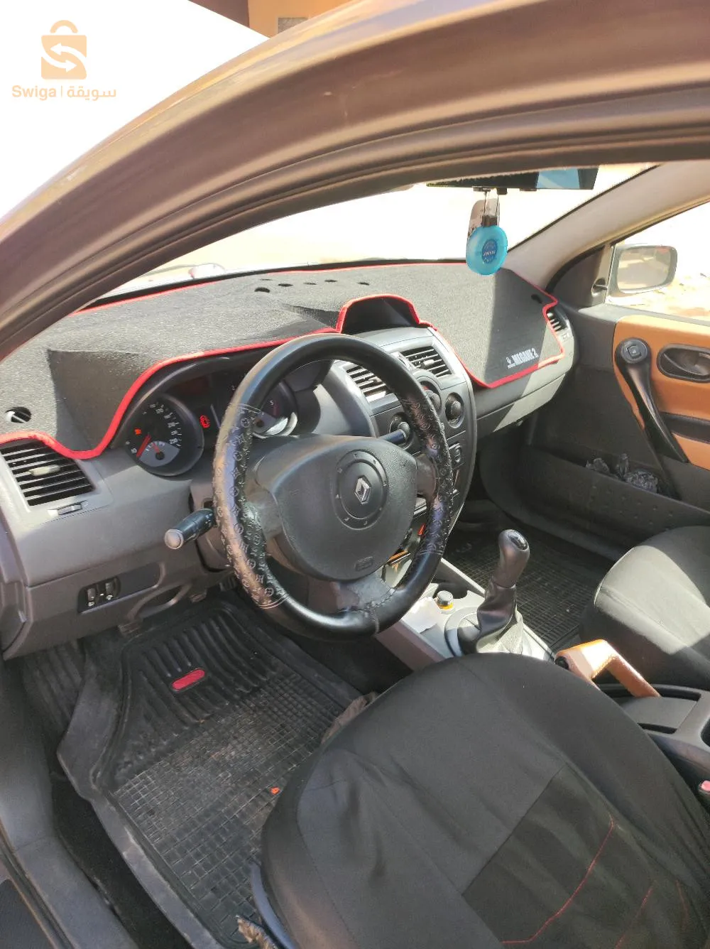 سيارة عاءلية