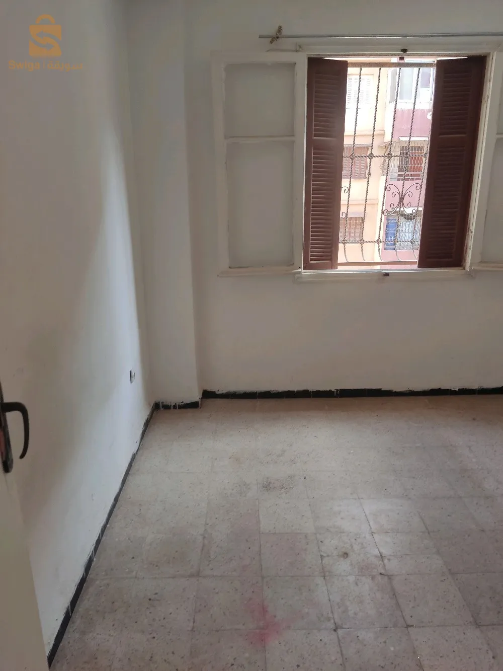 F3 a vendre 1ère étage 2 façade interphone Barreaudage façade principale cité ABERCi benrahmoune CORSO BOUMERDES 0661310506 prix 850 fixe