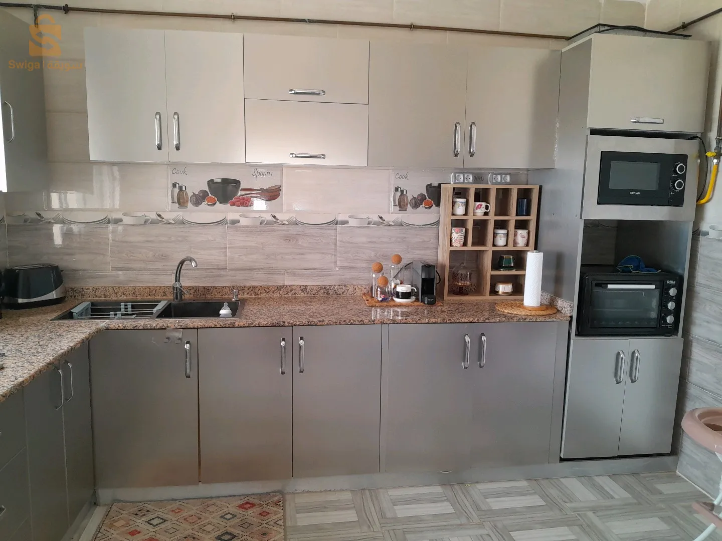 a vendre appartement avec une grande terrasse même superficie que l'appartement
(vente par le propriétaire)