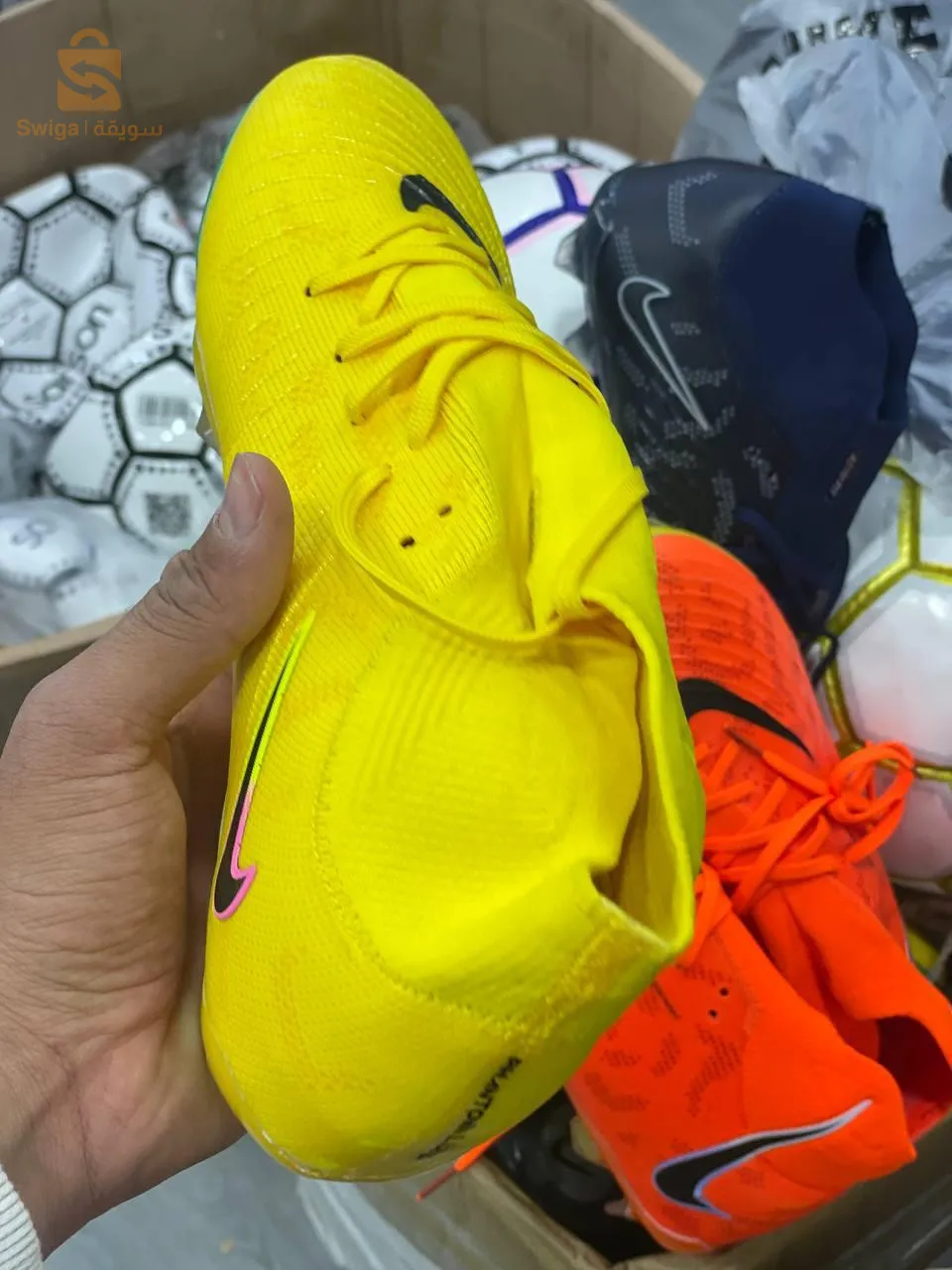 soulier Nike good
اللون الوردي و البرتقالي بالابيض غير متوفر 
Trés Bonne qualité ✌️
✅ إستفد من أفضل خدمة توصيل سريعة (2 - 4 أيام) لـ58 ولاية جزائرية مع ضمان حسن المعاملة وجودة الخدمة.
✅ الدفع سيكون مباشرة بعد إستلام السلعة ووصولها لمنزلك أو مقر العمل حسب العنوان الخاص بك
✅ المنتج مضمون بجودة عالية.
✅ أفضل سعر في السوق.
✅ إستبدال سهل ومجاني.
✅ نحن دائماً جاهزون لمساعدتك.